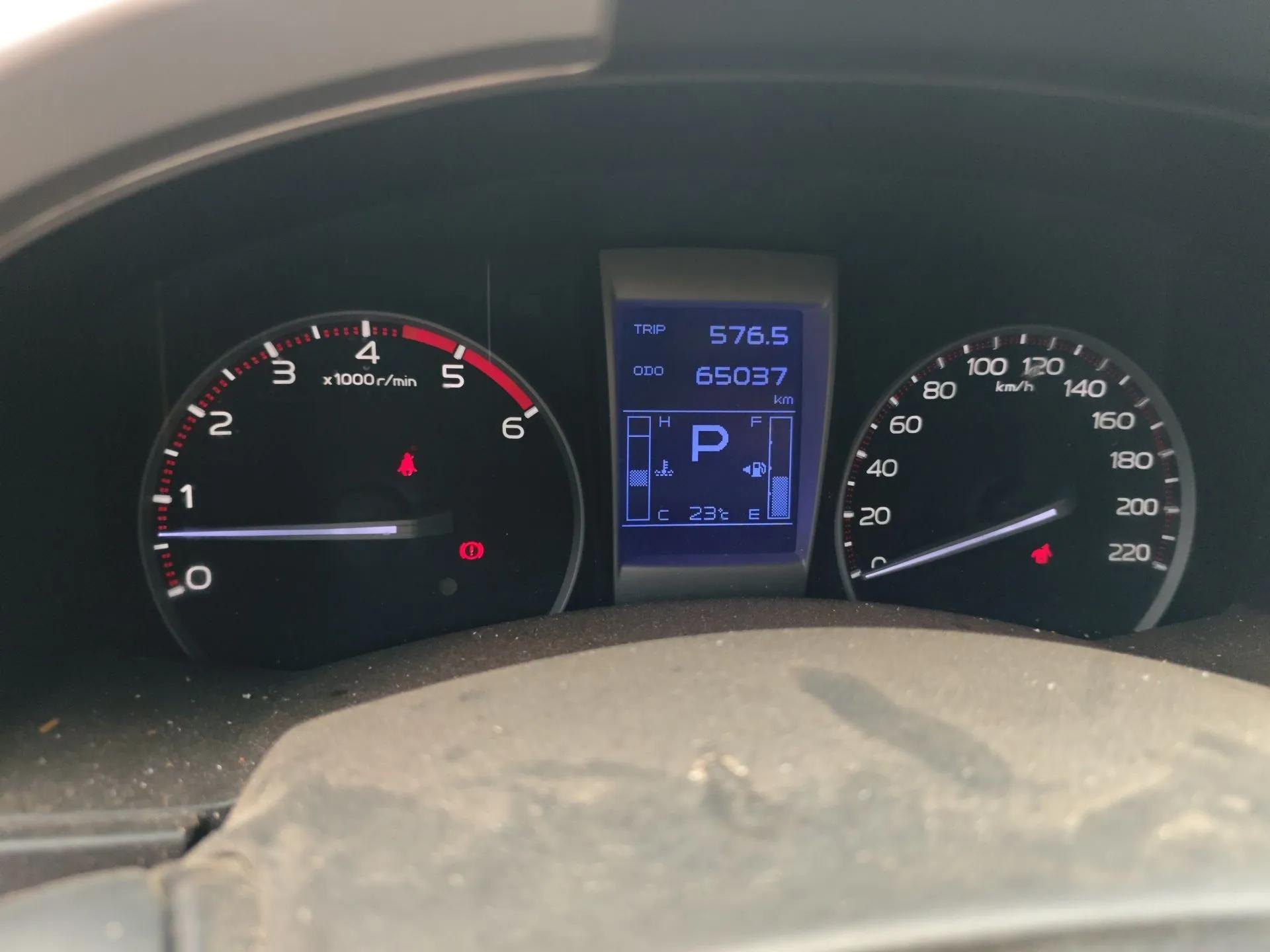 Isuzu D-MAX 2018 3.0T Four-Wheel Drive Automatic Ultra-Luxury Version 4JJ1-TC HI — миниатюра 13