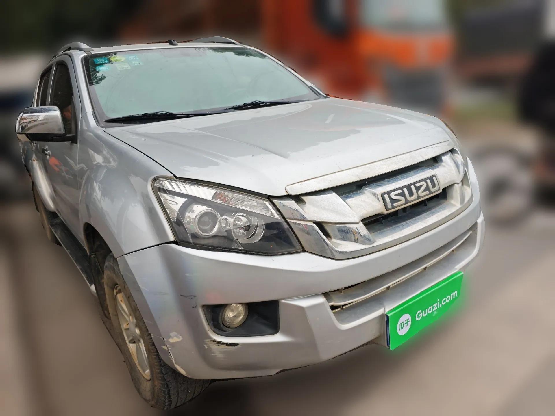 Isuzu D-MAX 2018 3.0T Four-Wheel Drive Automatic Ultra-Luxury Version 4JJ1-TC HI — миниатюра 3