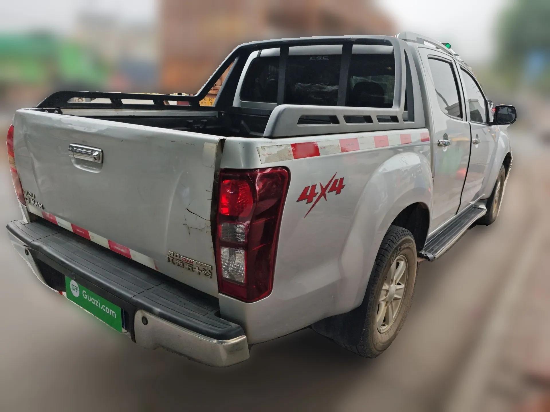 Isuzu D-MAX 2018 3.0T Four-Wheel Drive Automatic Ultra-Luxury Version 4JJ1-TC HI — миниатюра 6
