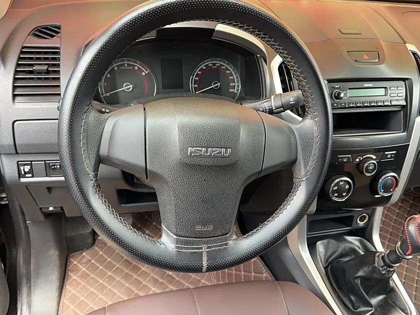 Isuzu D-MAX 2018 2.5T Four-Wheel Drive Base Version JE4D25Q5A — миниатюра 7
