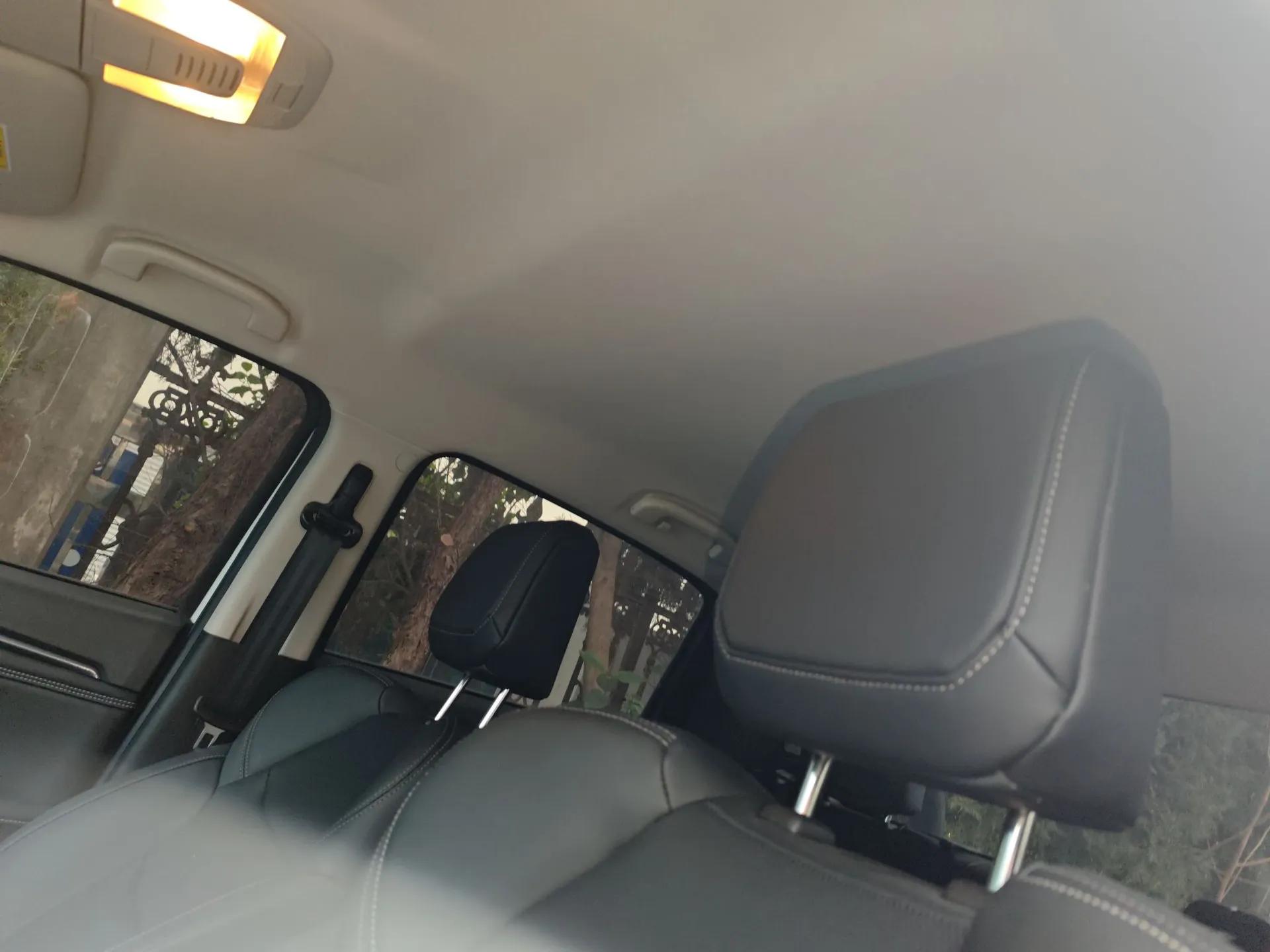 Isuzu D-MAX 2023 2.5T Automatic Two-Wheel Drive Diesel Standard Wheelbase Lingdong Edition — миниатюра 14