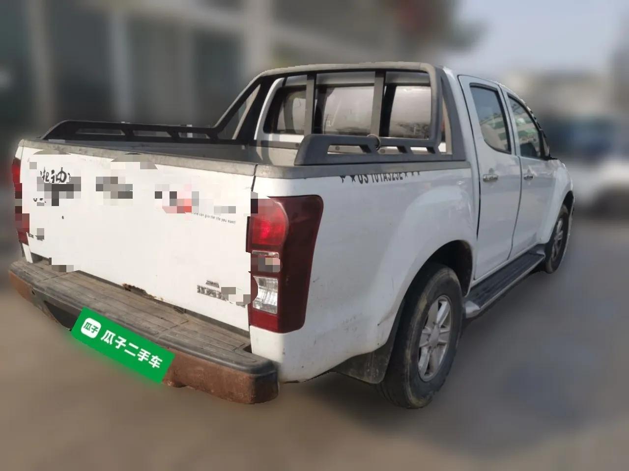 Isuzu D-MAX 2018 2.5T Two-Wheel-Drive Base Version JE4D25Q5A — миниатюра 6