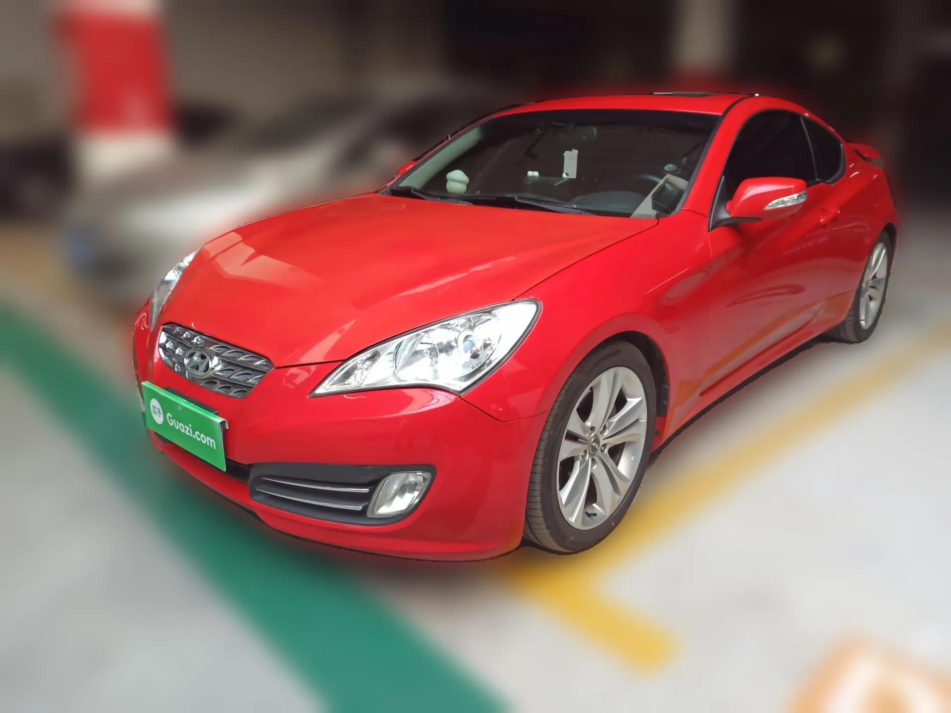 Hyundai Genesis Coupe 2010 2.0T Automatic Luxury Edition (Imported) — миниатюра 1