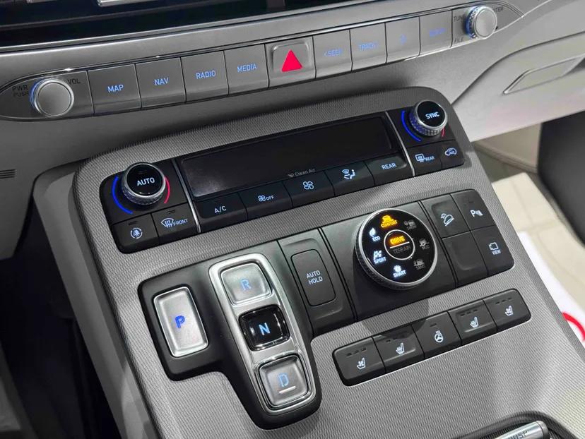Hyundai Palisade 2021 3.5L Automatic 4x4 GLS — миниатюра 19