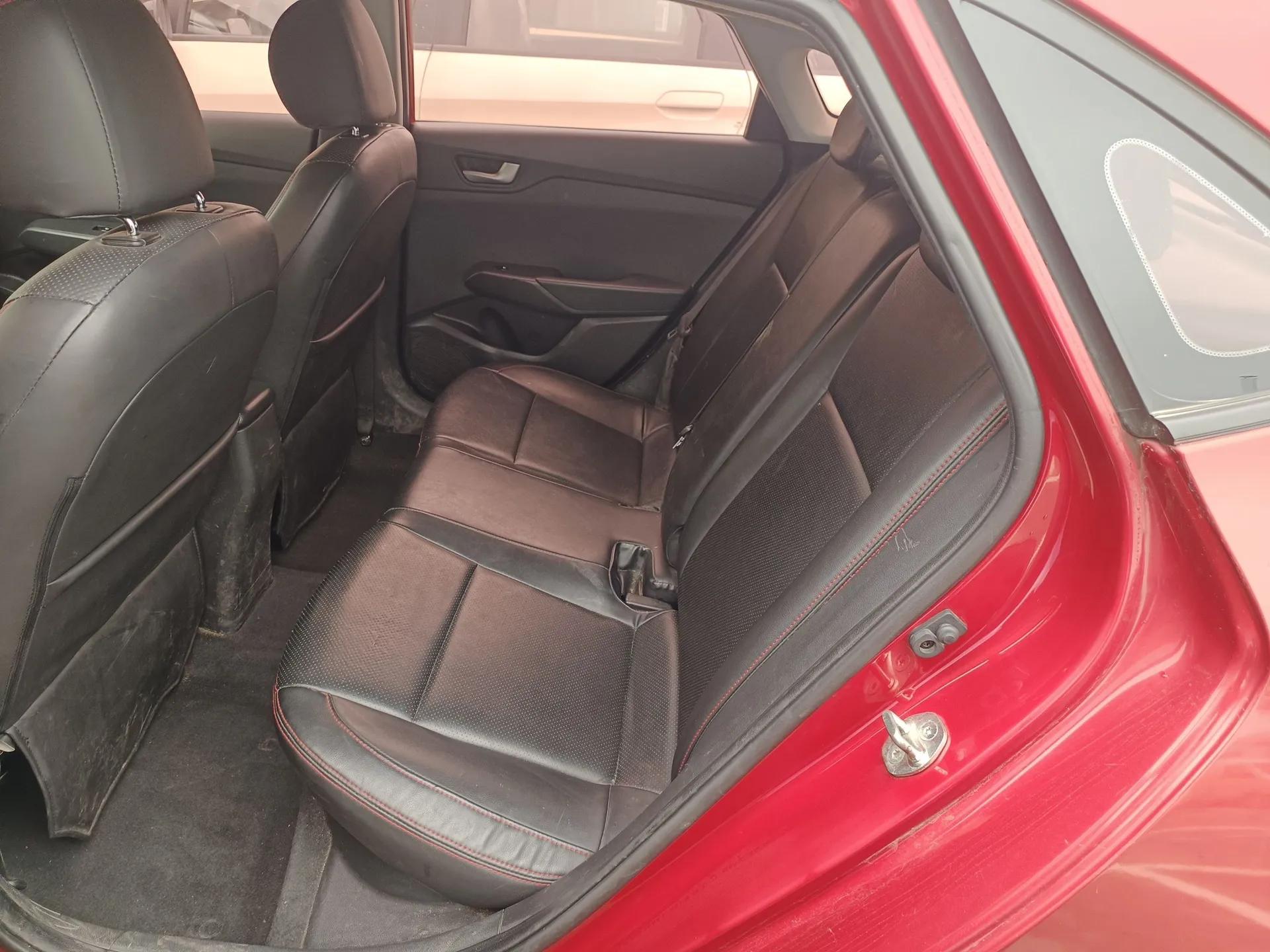 Hyundai Verna RV 2017 1.4L Automatic Cool Edition GLS China V Emission Standard — миниатюра 19
