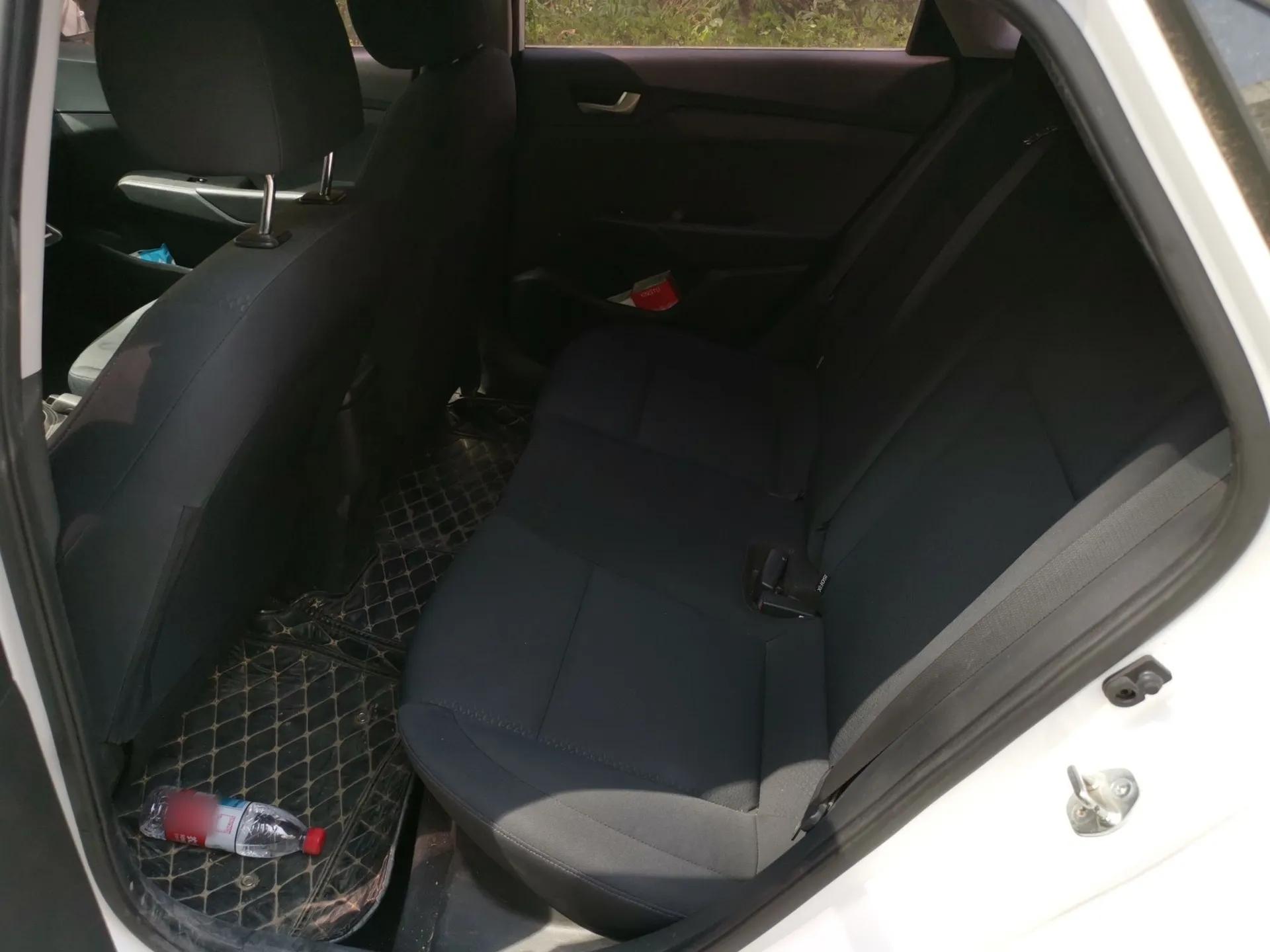 Hyundai Verna RV 2017 1.4L Automatic Cool Edition GLS China V Emission Standard — миниатюра 18