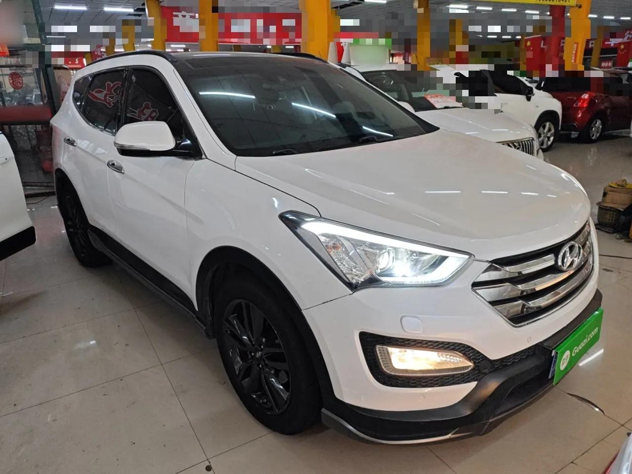 Hyundai Santa Fe Classic 2013 3.0L 4x4 Flagship Edition 7 Seats Euro IV — миниатюра 3
