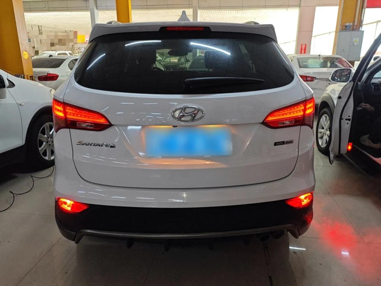 Hyundai Santa Fe Classic 2013 3.0L 4x4 Flagship Edition 7 Seats Euro IV — миниатюра 5