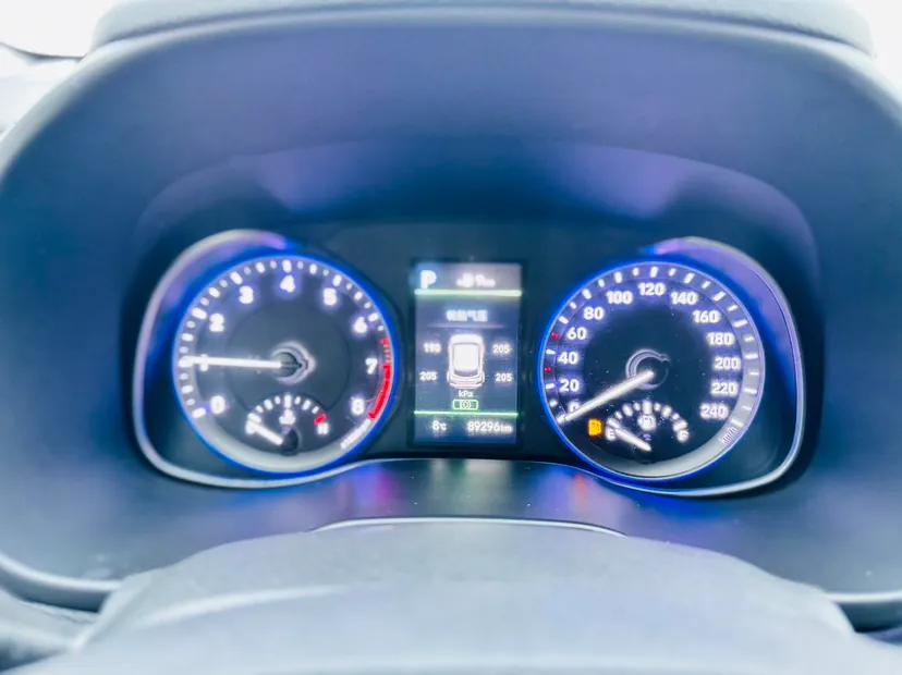 Hyundai ENCINO 2018 1.6T Dual-Clutch Zhilian Edition China V Standard — миниатюра 10