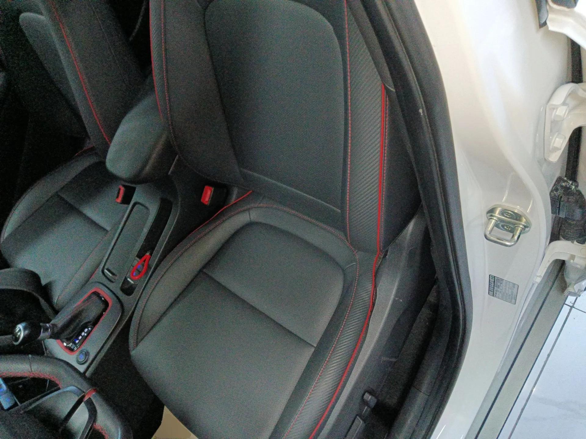 Hyundai ENCINO 2018 1.6T Dual-Clutch ZhiPao Edition China V Standard — миниатюра 18