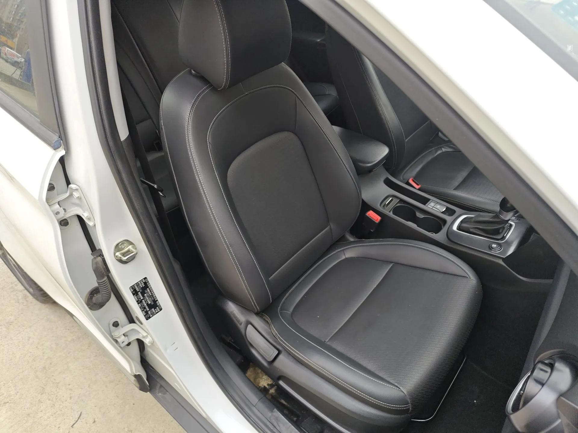 Hyundai ENCINO 2018 1.6T Dual-Clutch Zhilian Edition China V Standard — миниатюра 23