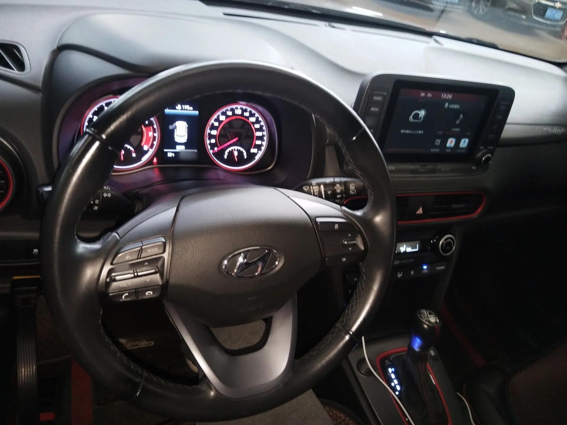 Hyundai ENCINO 2019 1.6T Iron Man Edition — миниатюра 13
