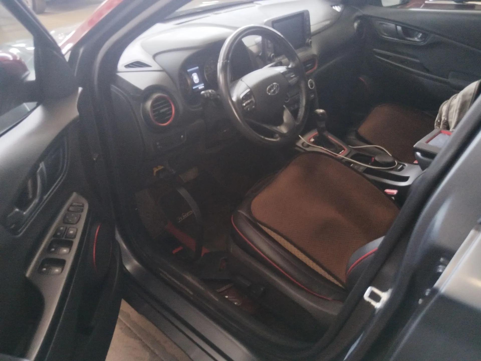 Hyundai ENCINO 2019 1.6T Iron Man Edition — миниатюра 19