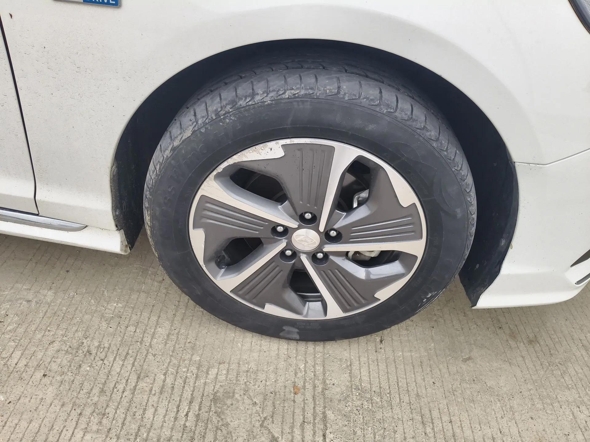 Hyundai Sonata Plug-in Hybrid 2018 2.0 PHS Smart Connect Version China V Standard — миниатюра 8