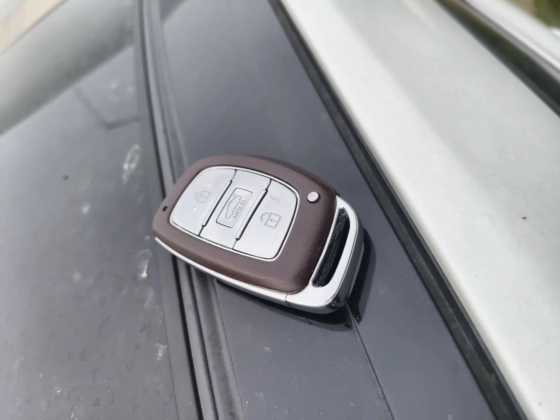 Hyundai Sonata Plug-in Hybrid 2018 2.0 PHS Smart Connect Version China V Standard — миниатюра 9