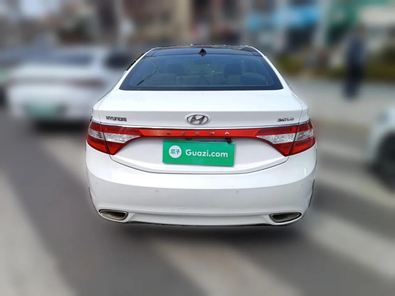 Hyundai Azera 2011 3.0L Flagship Edition — миниатюра 5