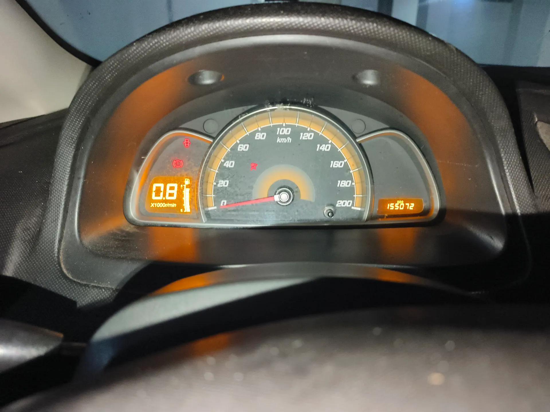 Chevrolet Sail 2013 Sedan 1.2L Manual Fashionable Happiness Edition — миниатюра 12