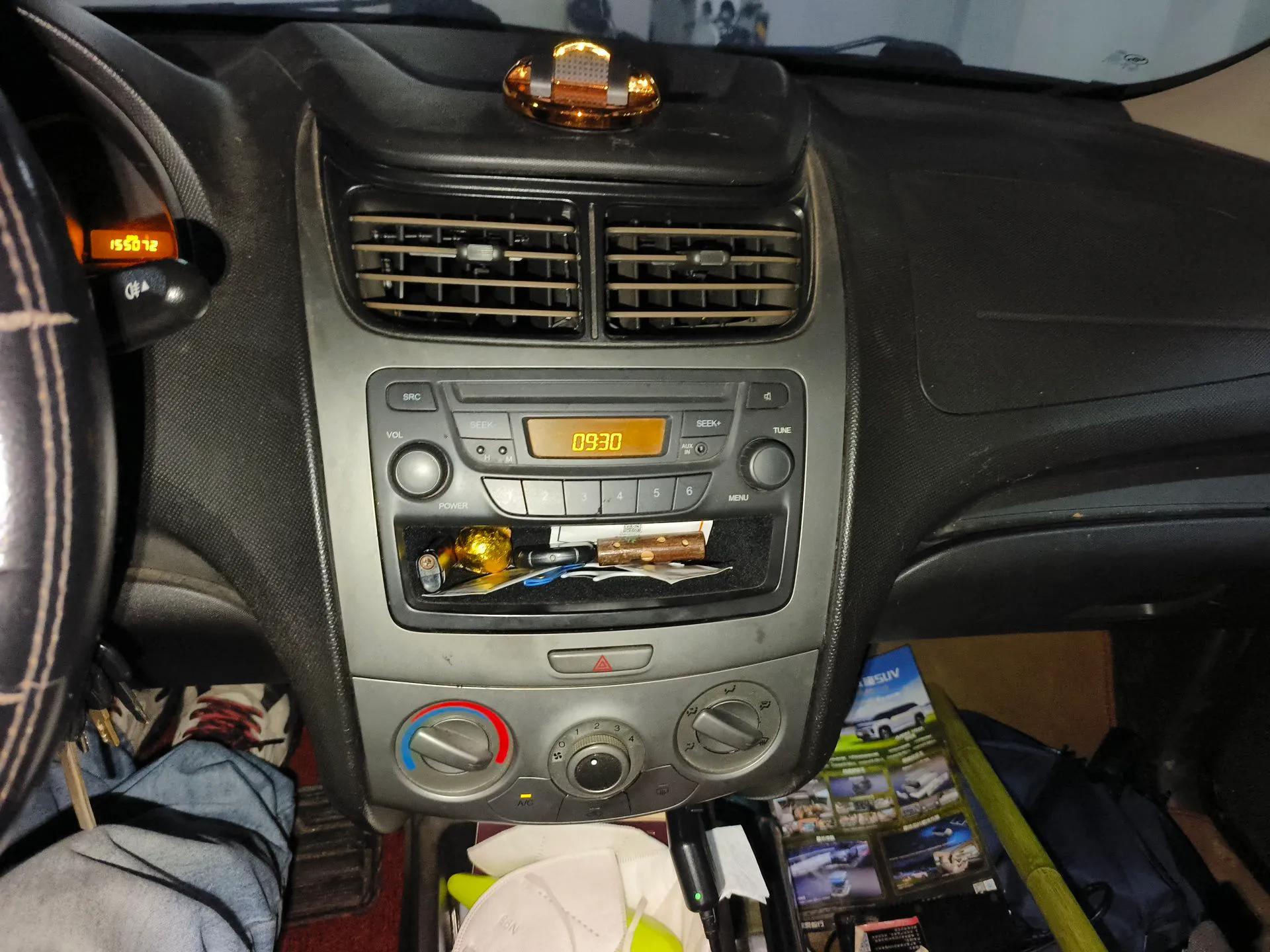 Chevrolet Sail 2013 Sedan 1.2L Manual Fashionable Happiness Edition — миниатюра 14