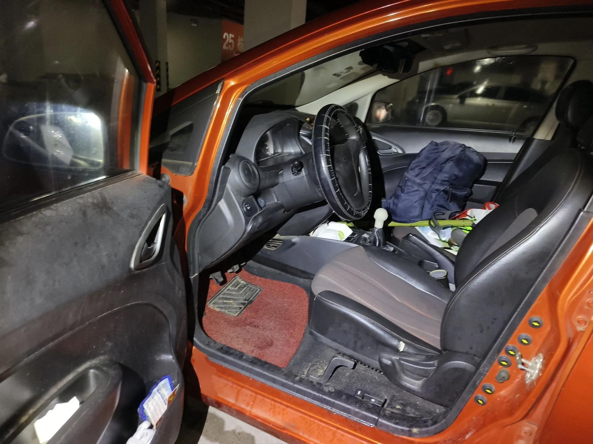 Chevrolet Sail 2013 Sedan 1.2L Manual Fashionable Happiness Edition — миниатюра 17