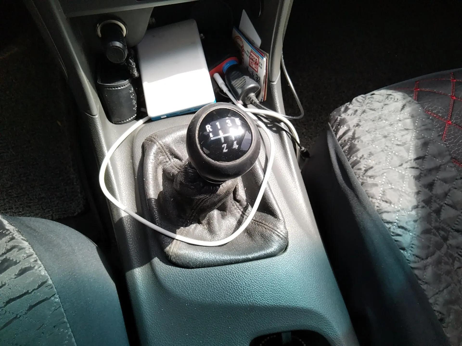 Chevrolet Epica 2013 1.8 SL ZhiZhen Edition MT — миниатюра 15