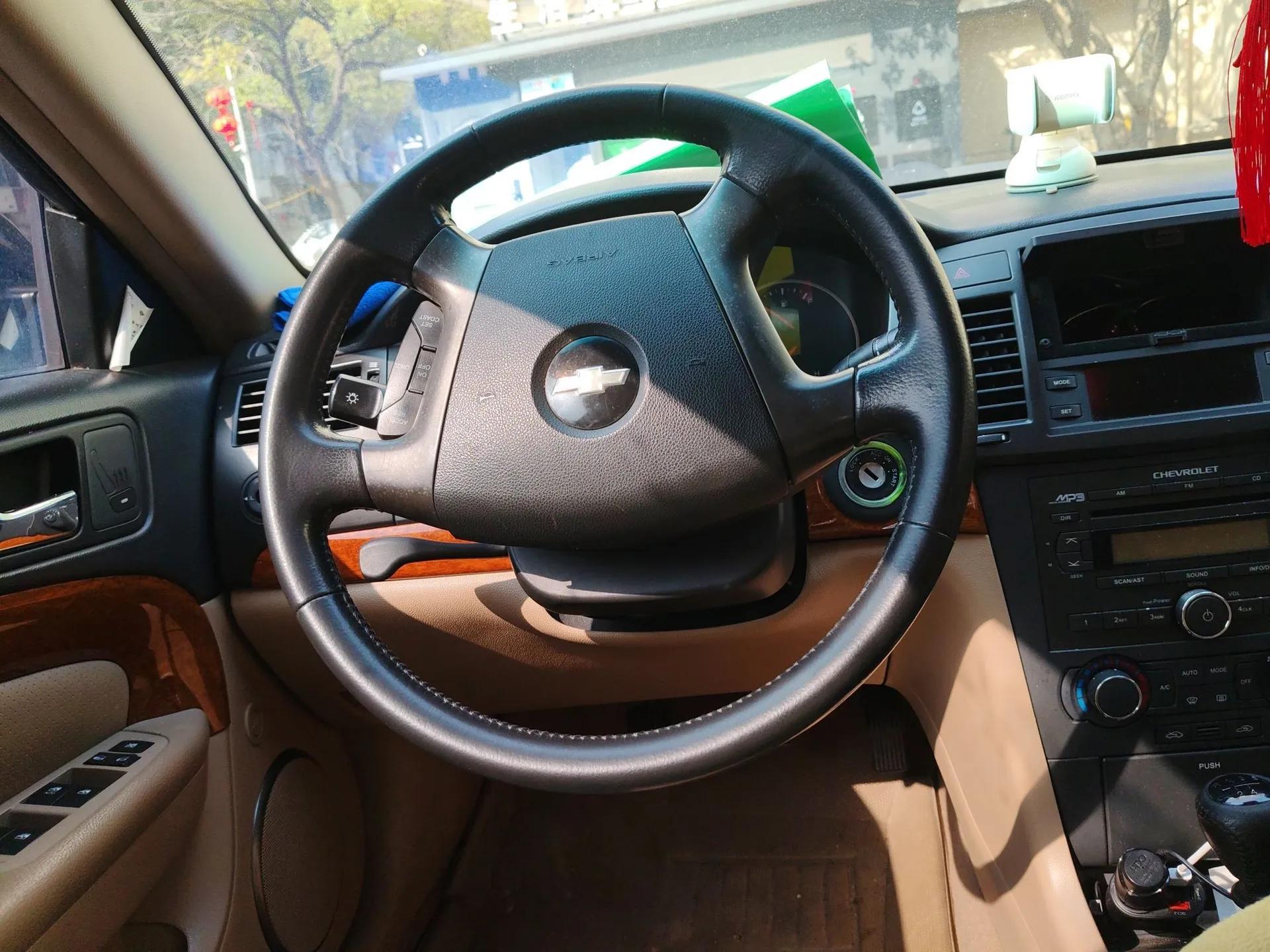 Chevrolet Epica 2011 1.8 Luxury Edition MT — миниатюра 11