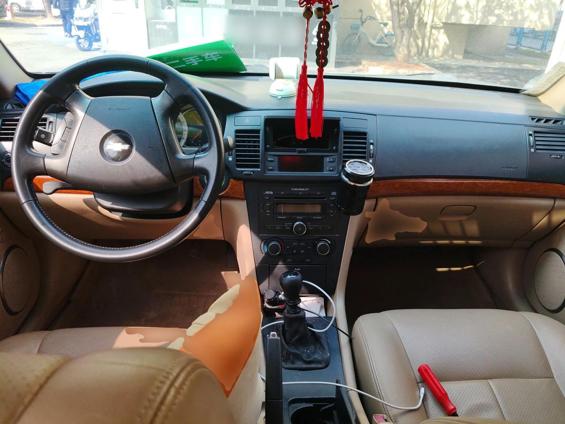 Chevrolet Epica 2011 1.8 Luxury Edition MT — миниатюра 10