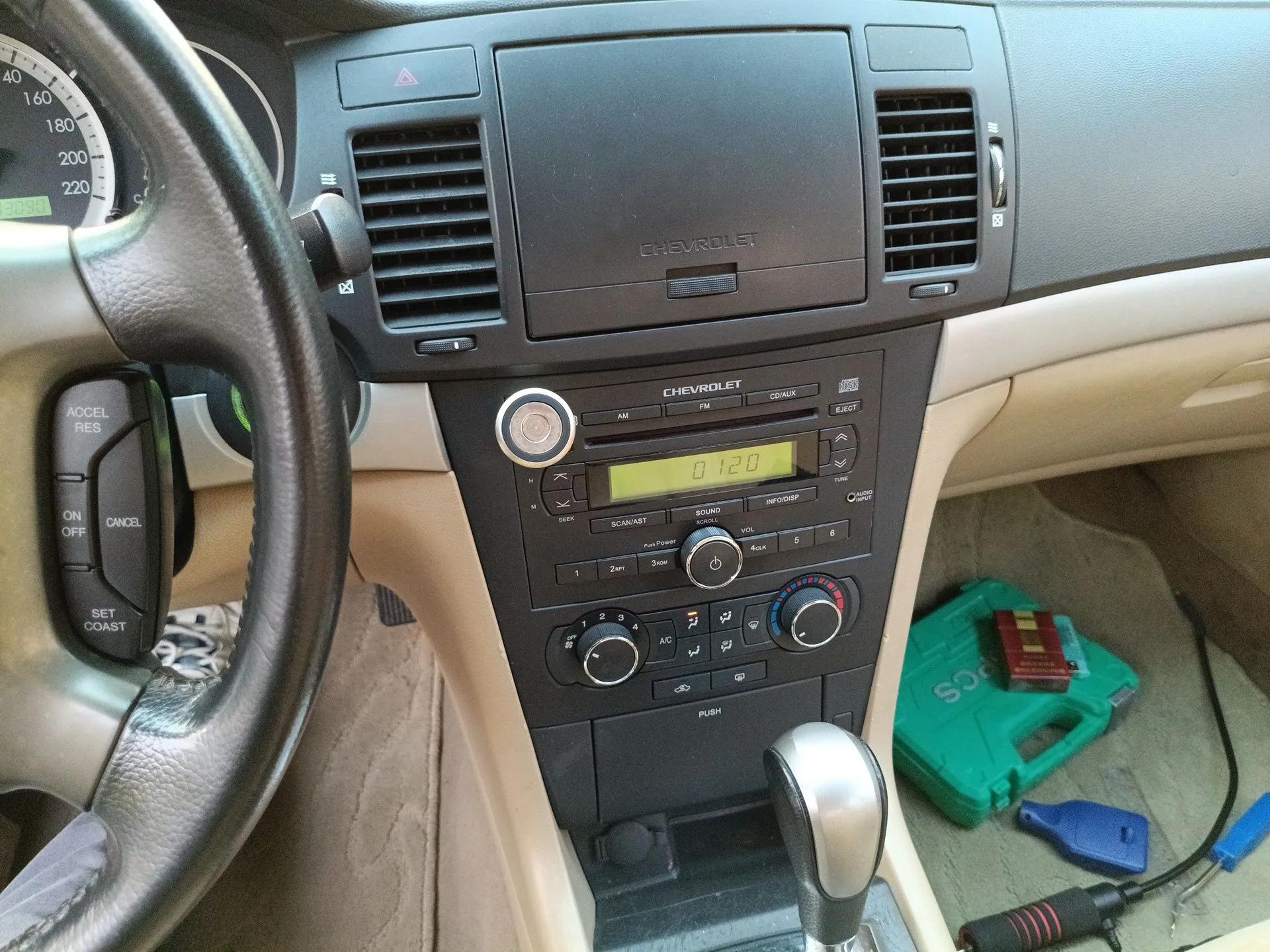 Chevrolet Epica 2012 1.8 Comfort Edition AT — миниатюра 14