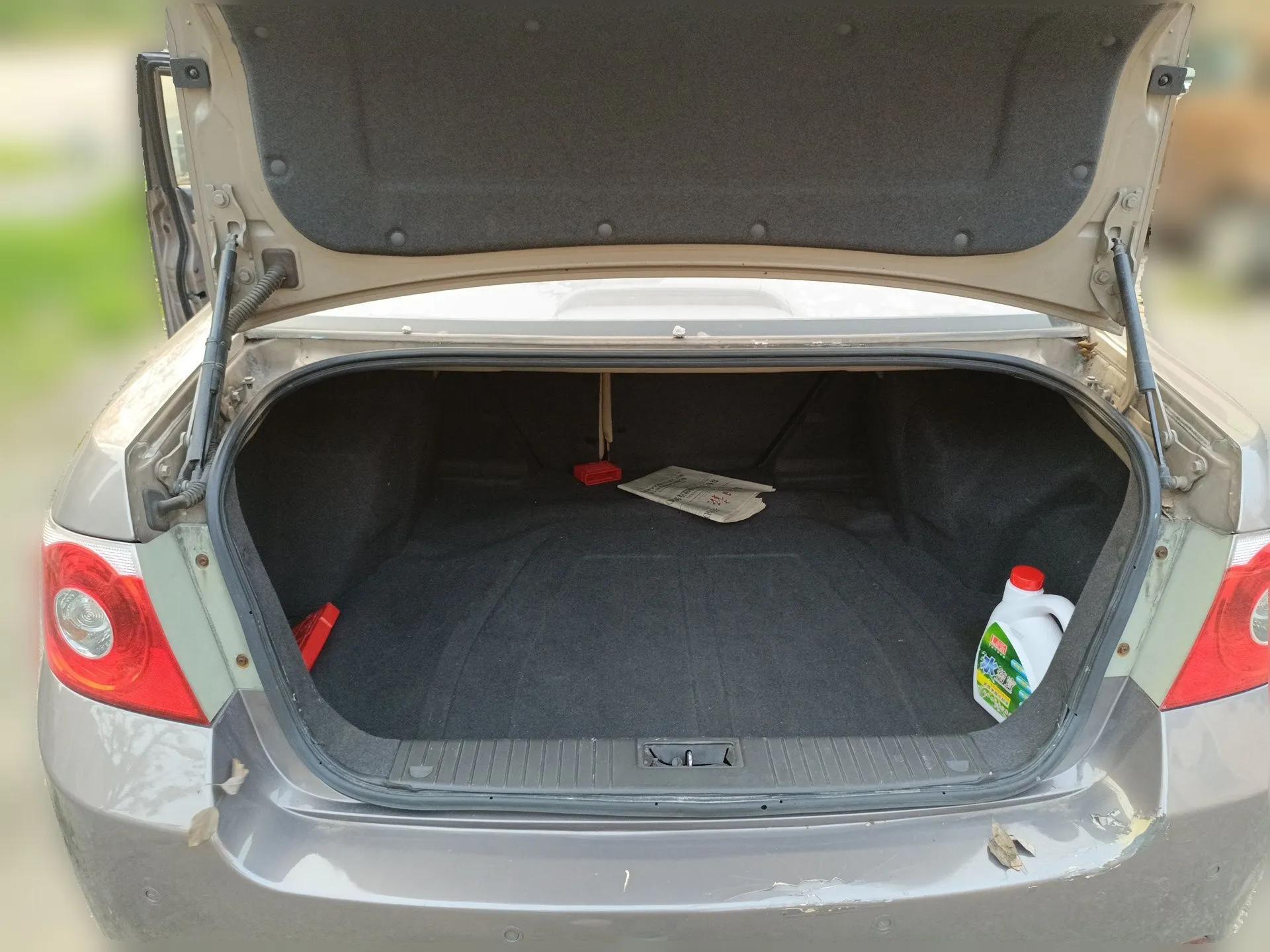 Chevrolet Epica 2012 1.8 Comfort Edition AT — миниатюра 20