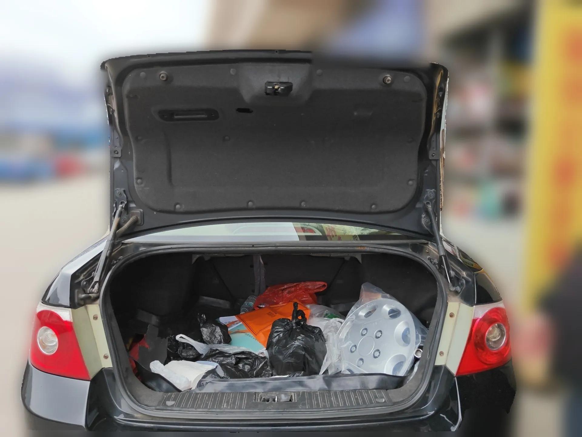 Chevrolet Epica 2011 1.8 ZhiZhen Edition MT — миниатюра 20
