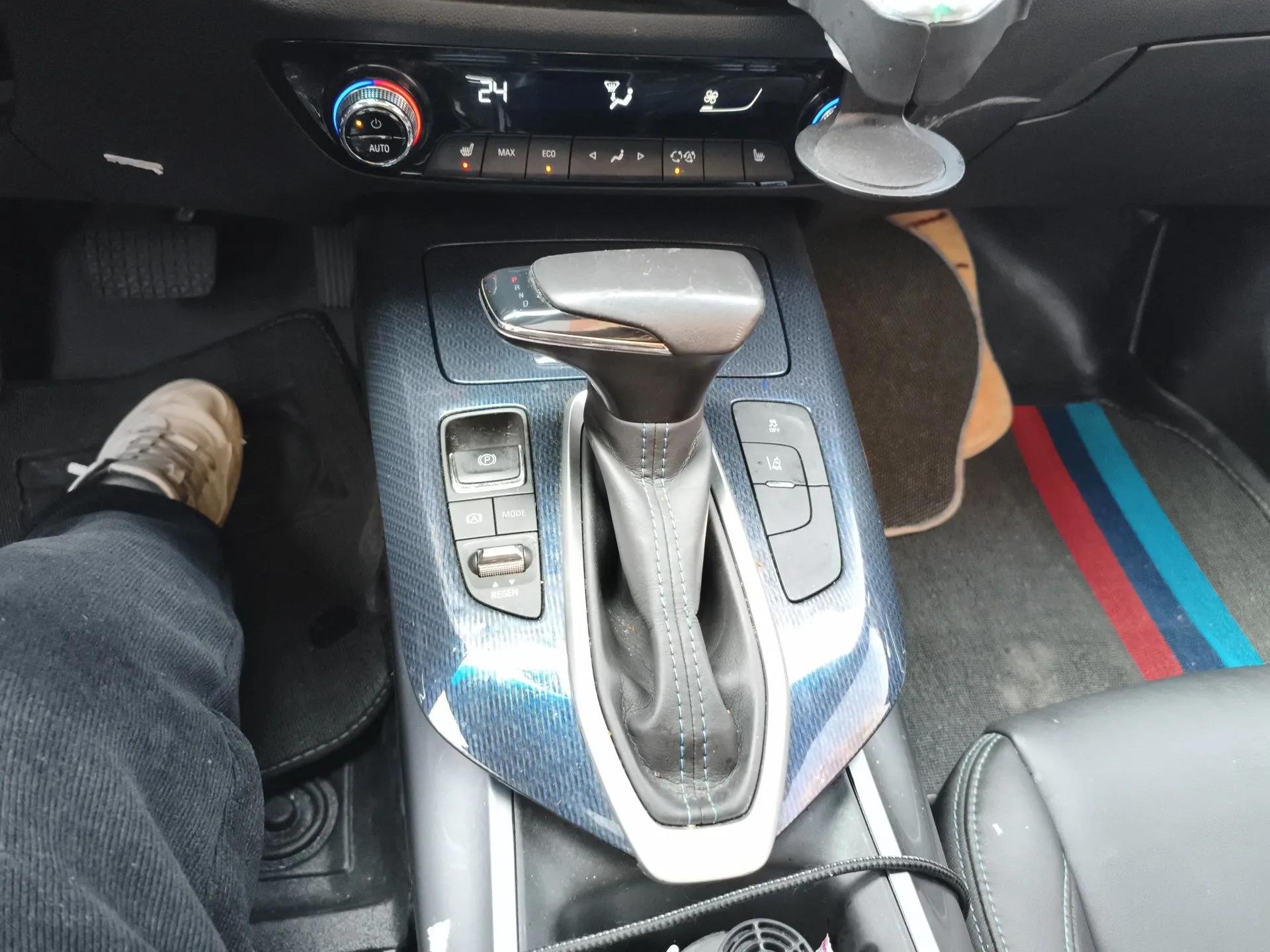 Chevrolet Menlo 2020 Starry Edition — миниатюра 15
