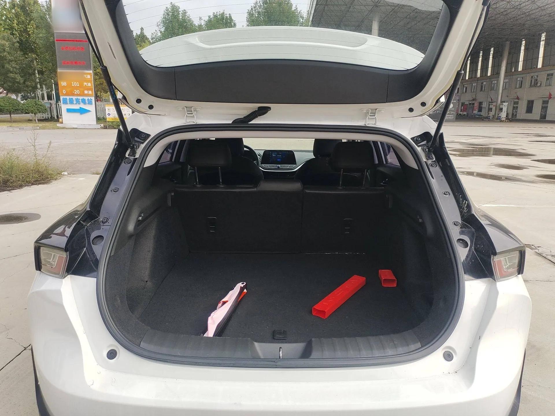 Chevrolet Menlo 2022 Star Enjoyment Edition — миниатюра 18