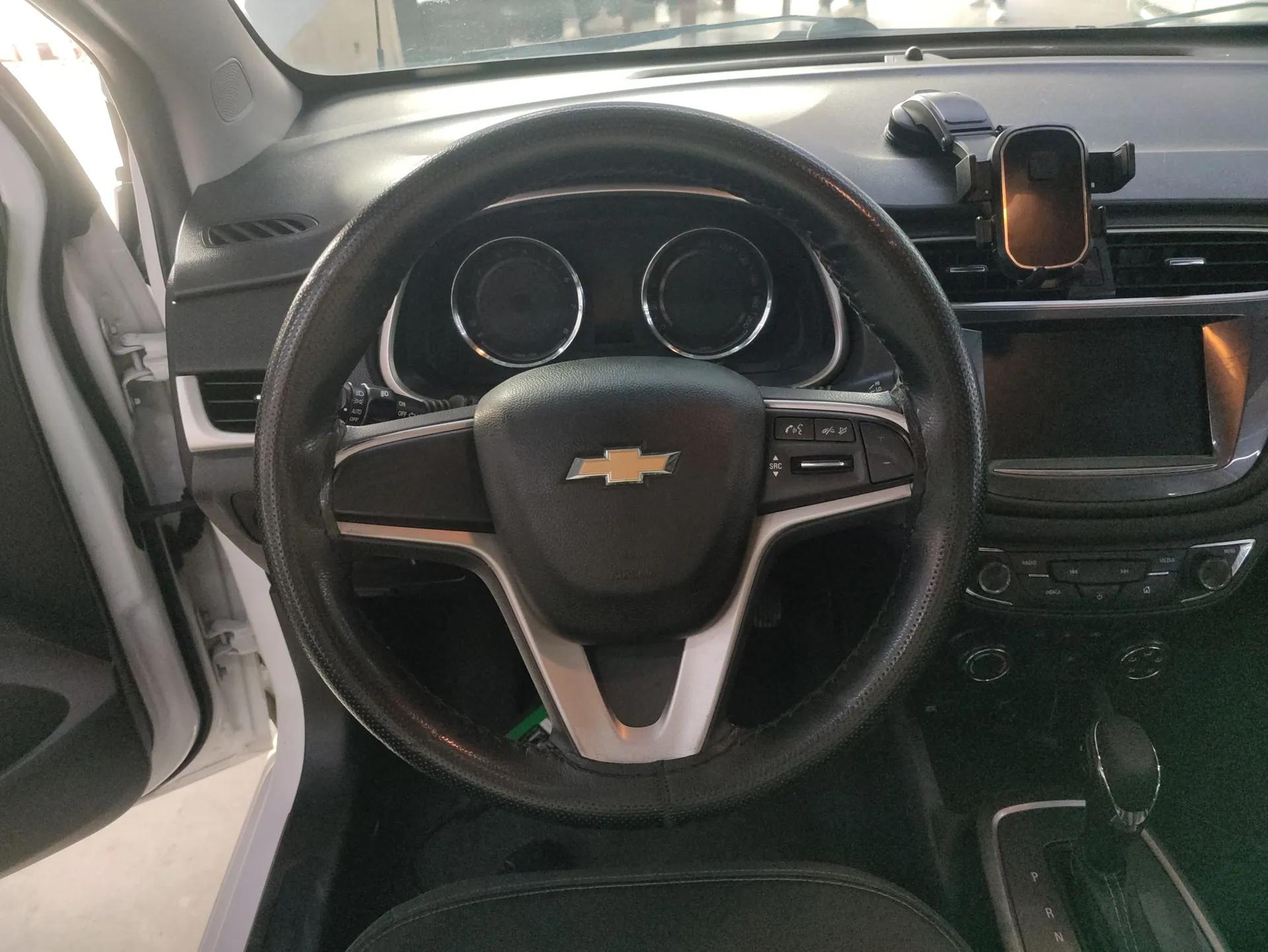Chevrolet Lova RV 2016 1.5L Automatic FunDrive Edition — миниатюра 13