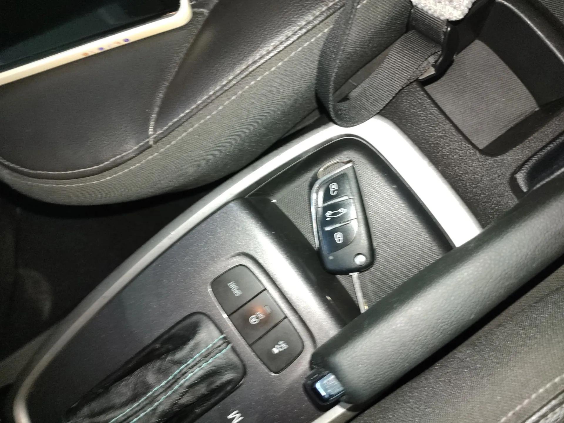 Chevrolet Lova RV 2016 1.5L Automatic FunDrive Edition — миниатюра 22