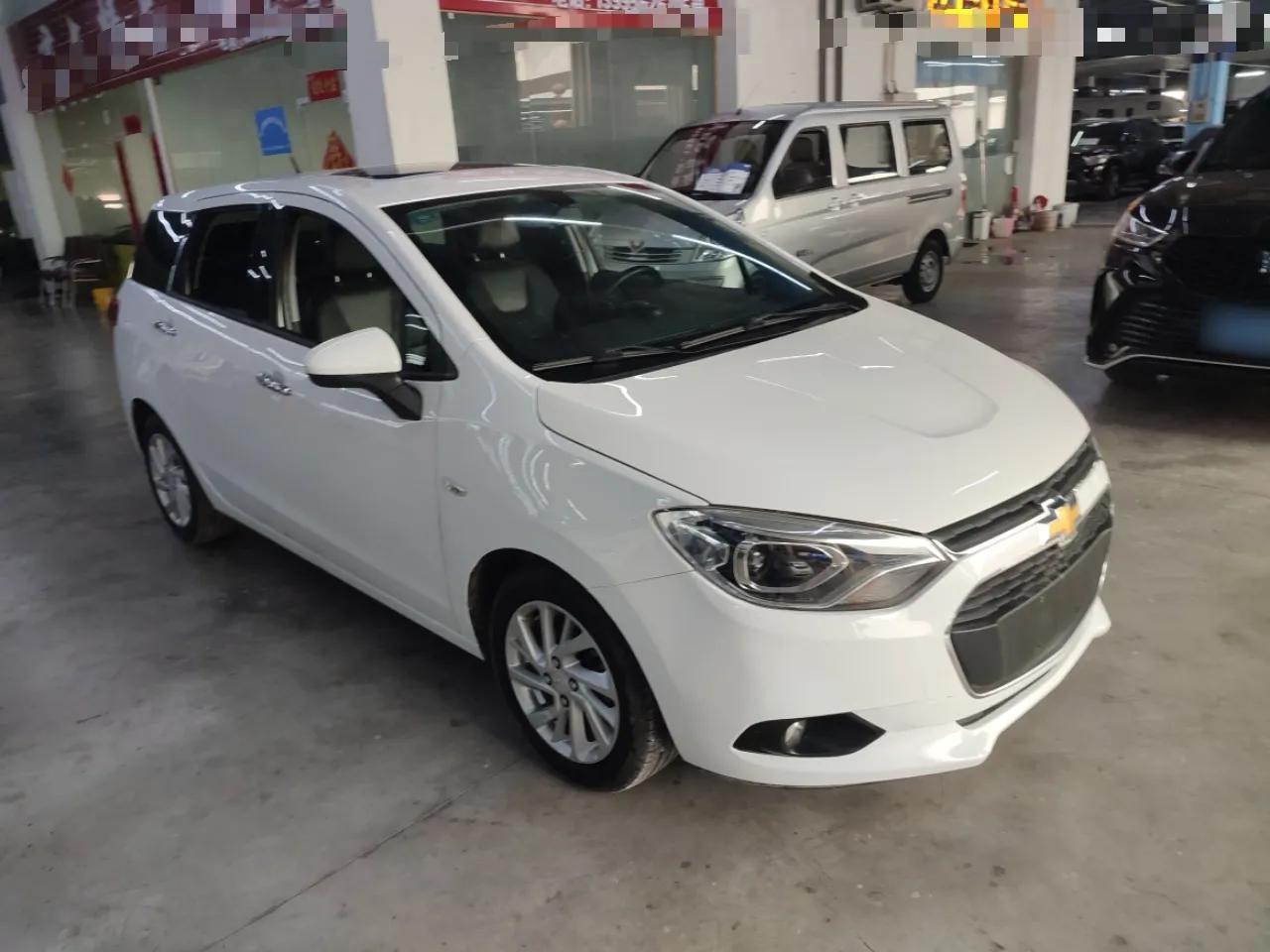 Chevrolet Lova RV 2016 1.5L Automatic FunDrive Edition — миниатюра 6