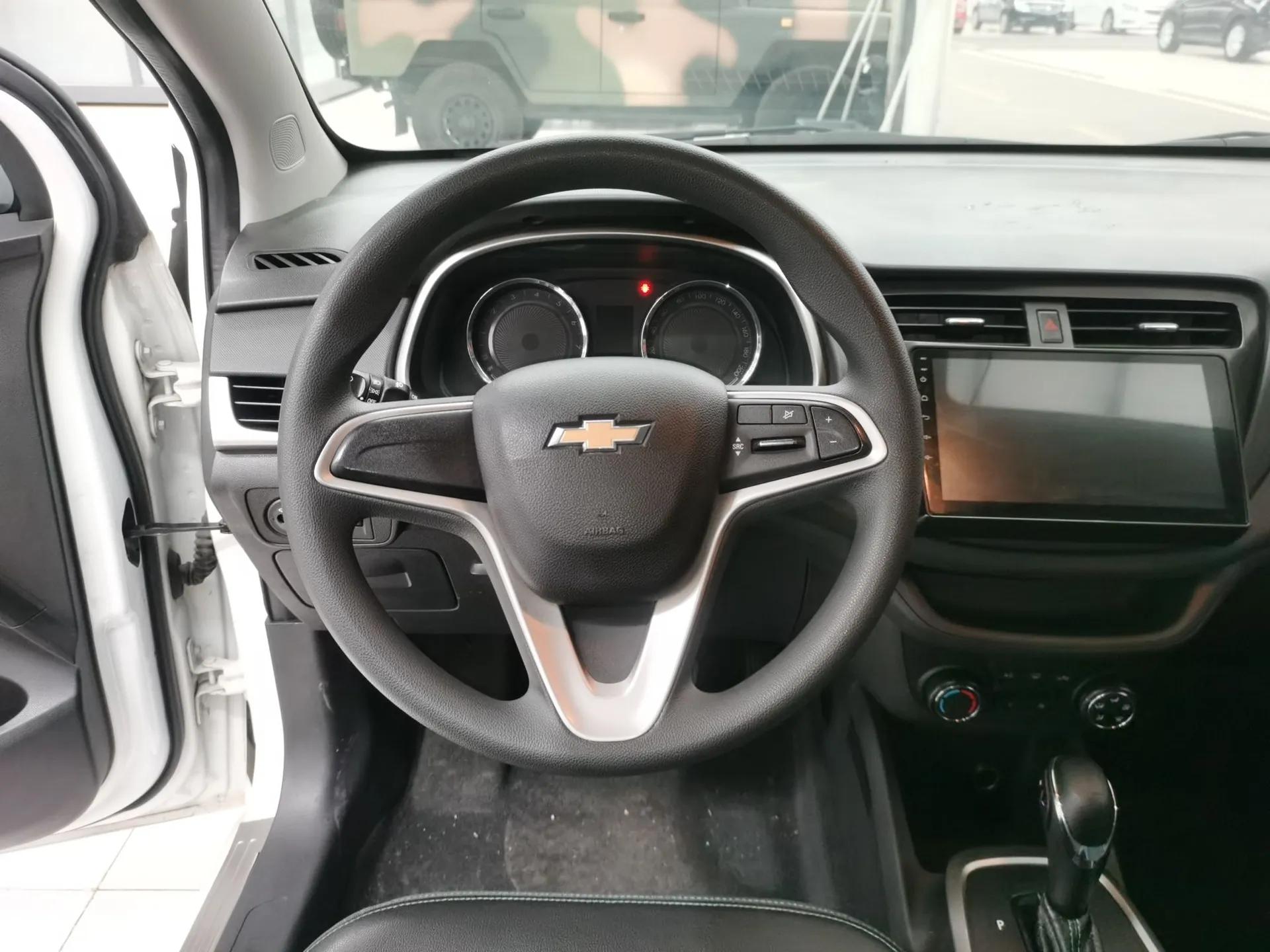 Chevrolet Lova RV 2016 1.5L Automatic Smart Drive Edition — миниатюра 13