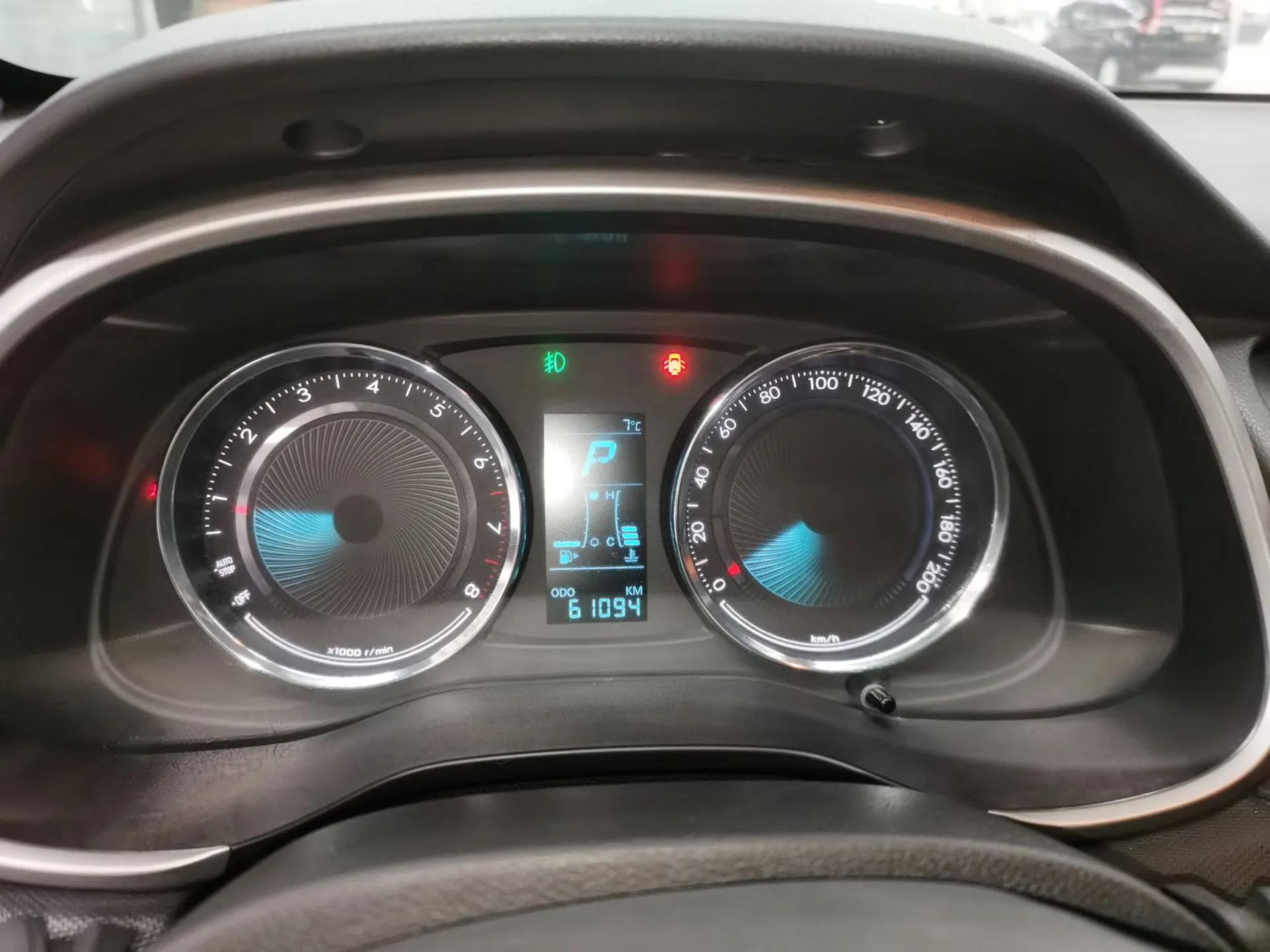 Chevrolet Lova RV 2016 1.5L Automatic Smart Drive Edition — миниатюра 14