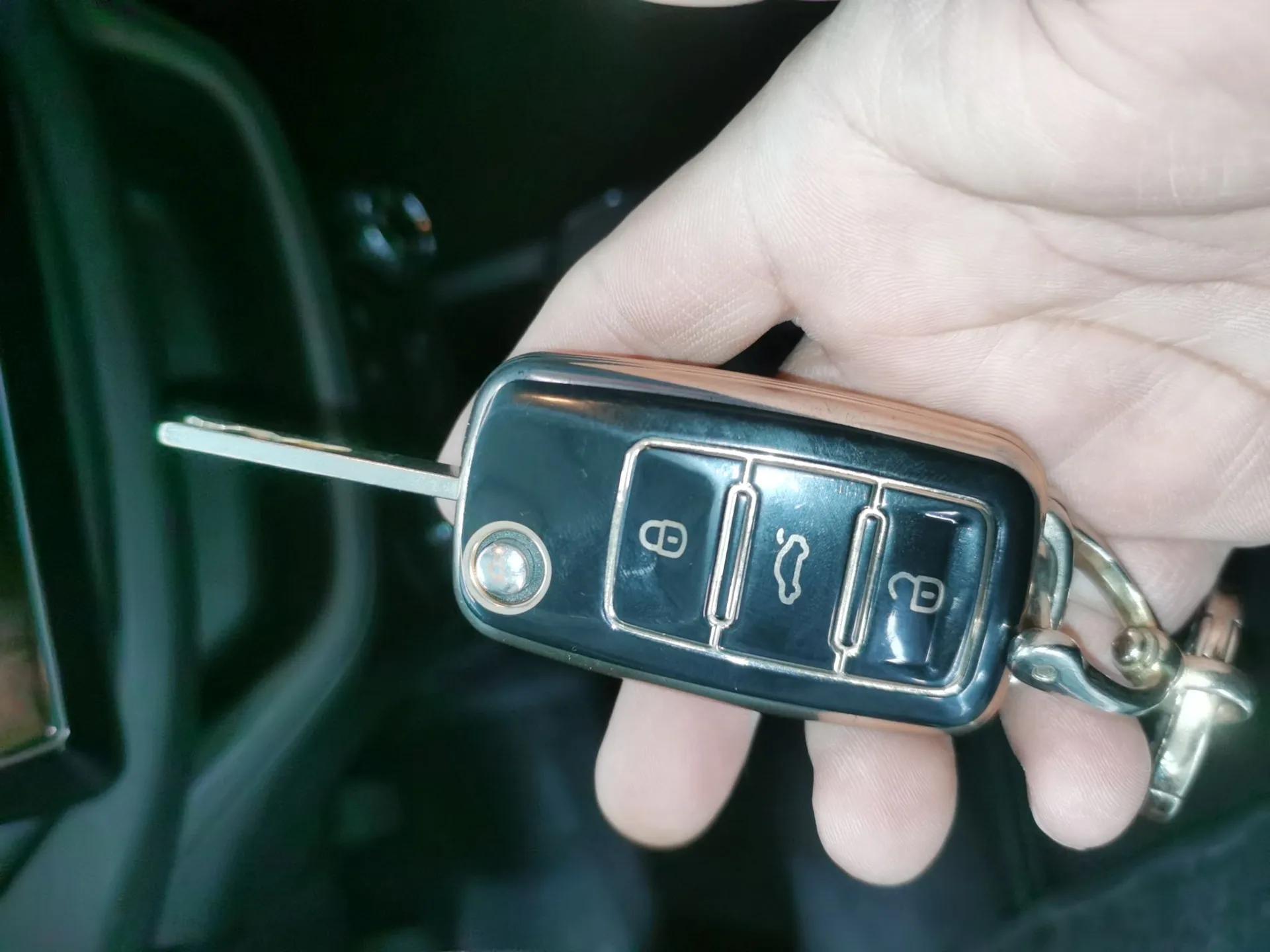 Chevrolet Lova RV 2016 1.5L Automatic Smart Drive Edition — миниатюра 22