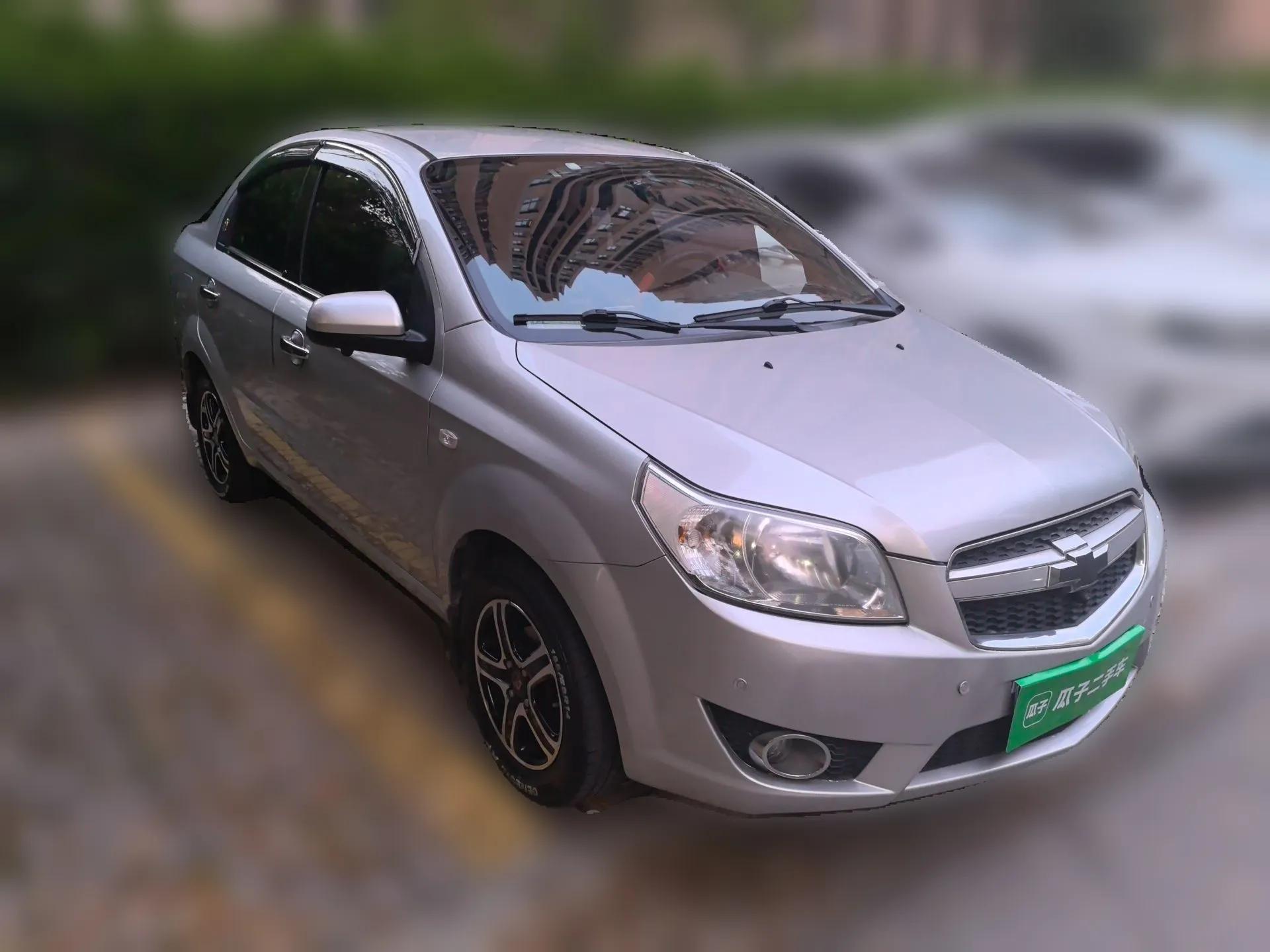 Chevrolet Lova 2010 1.4 AT Fashion Edition — миниатюра 3