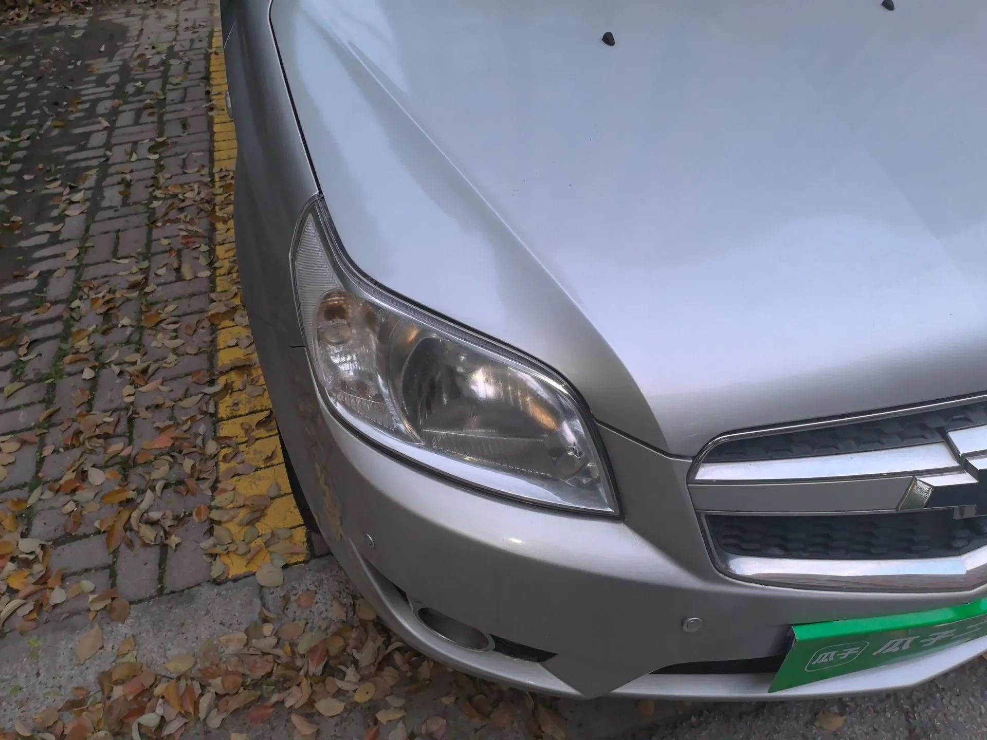 Chevrolet Lova 2010 1.4 AT Fashion Edition — миниатюра 7