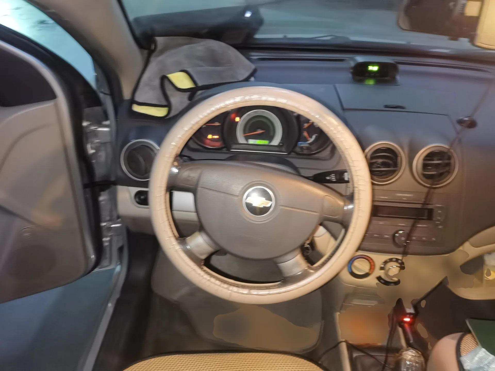Chevrolet Lova 2010 1.6MT Dynamic Edition — миниатюра 11