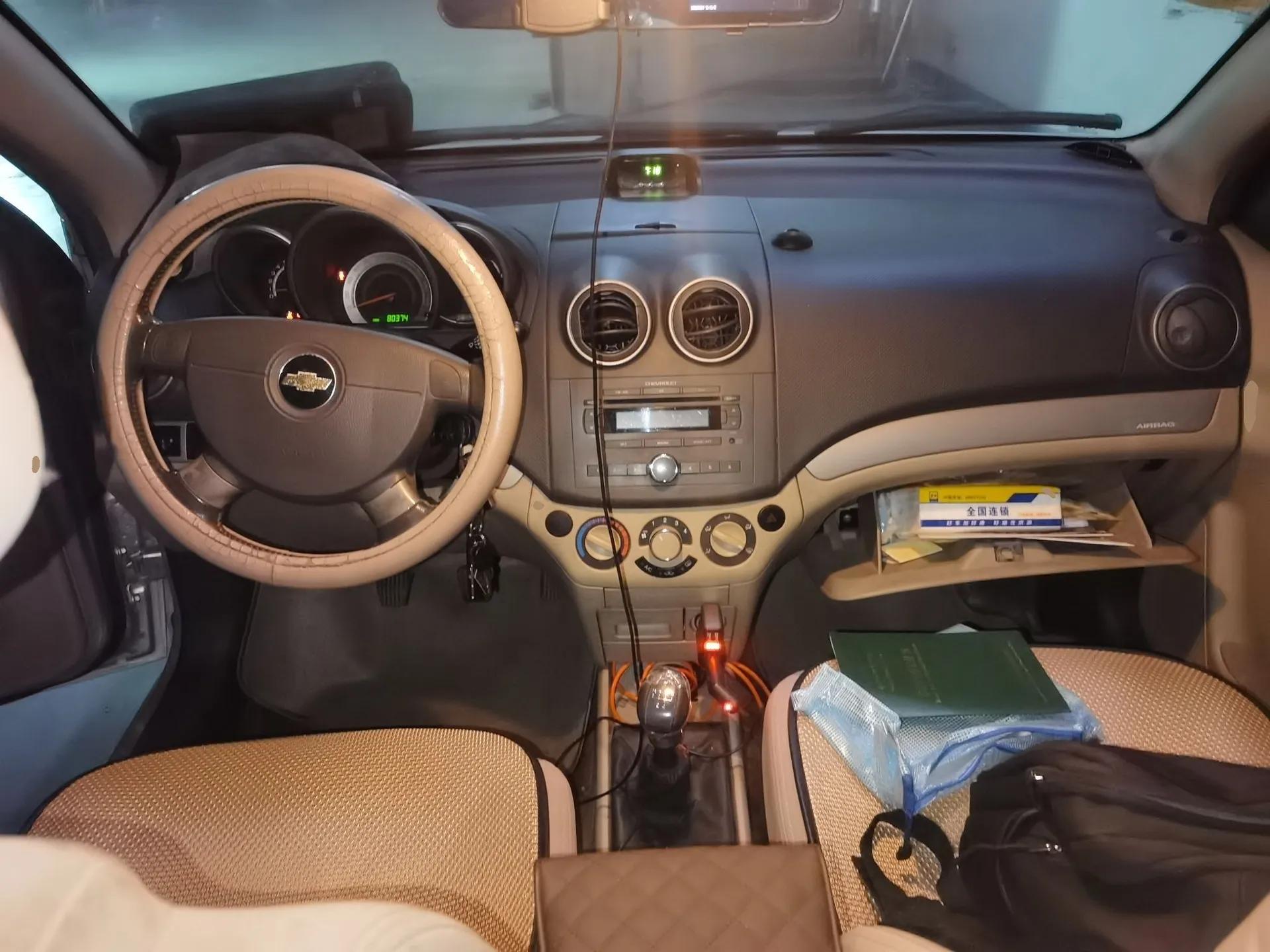 Chevrolet Lova 2010 1.6MT Dynamic Edition — миниатюра 10