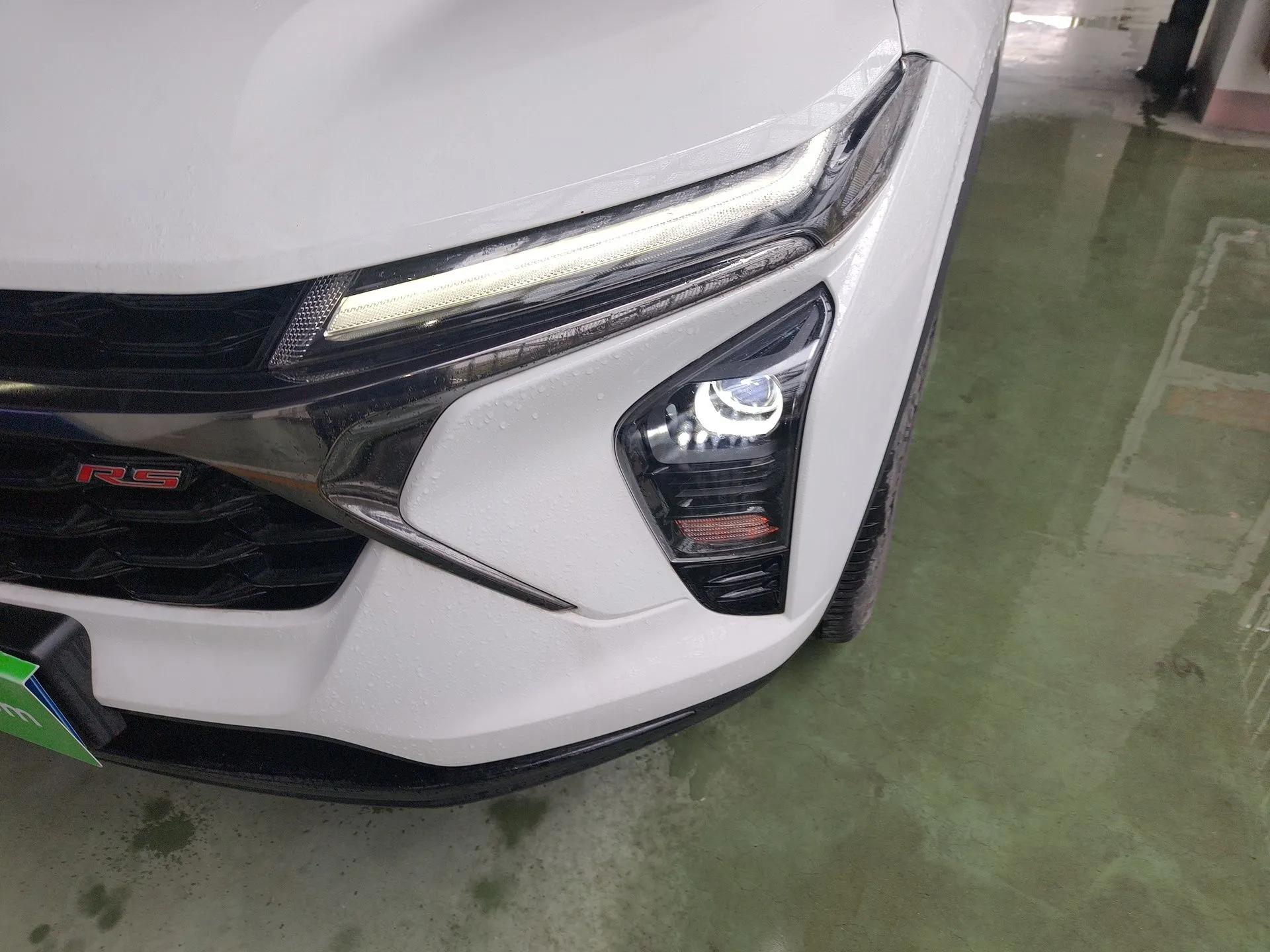 Chevrolet Seeker 2022 1.5T CVT RS Bee Wave Edition — миниатюра 9