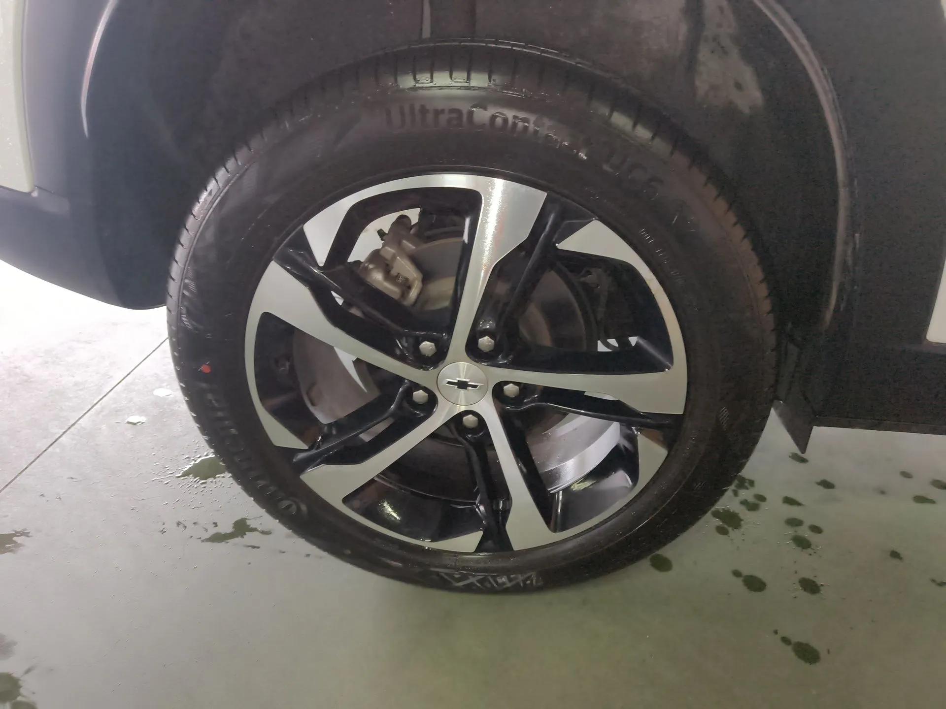 Chevrolet Seeker 2022 1.5T CVT RS Bee Wave Edition — миниатюра 10