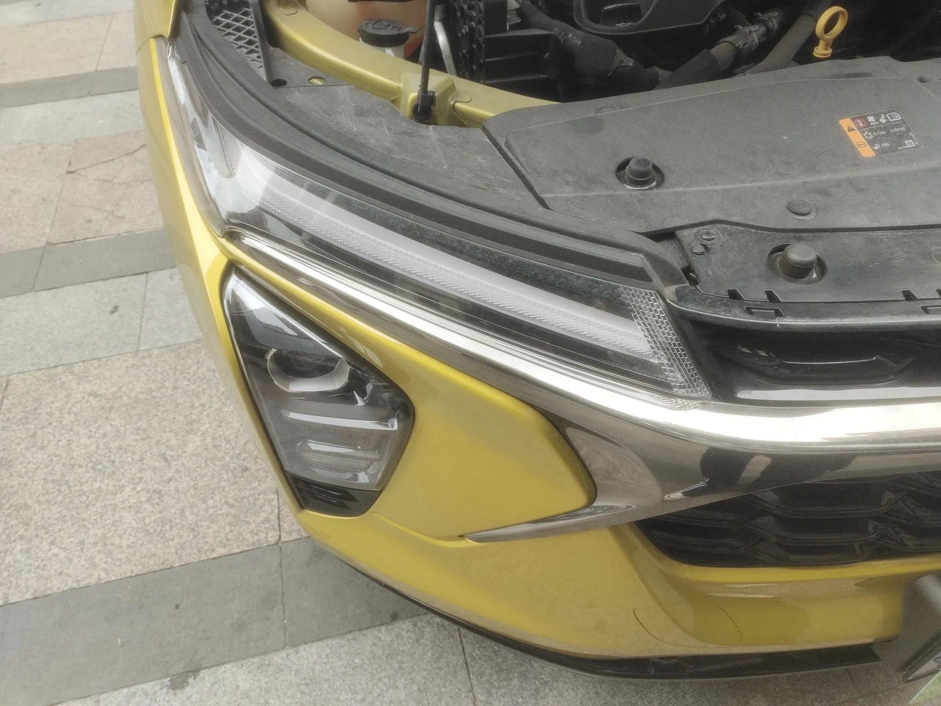 Chevrolet Seeker 2022 1.5T CVT RS Honeycomb Edition — миниатюра 7