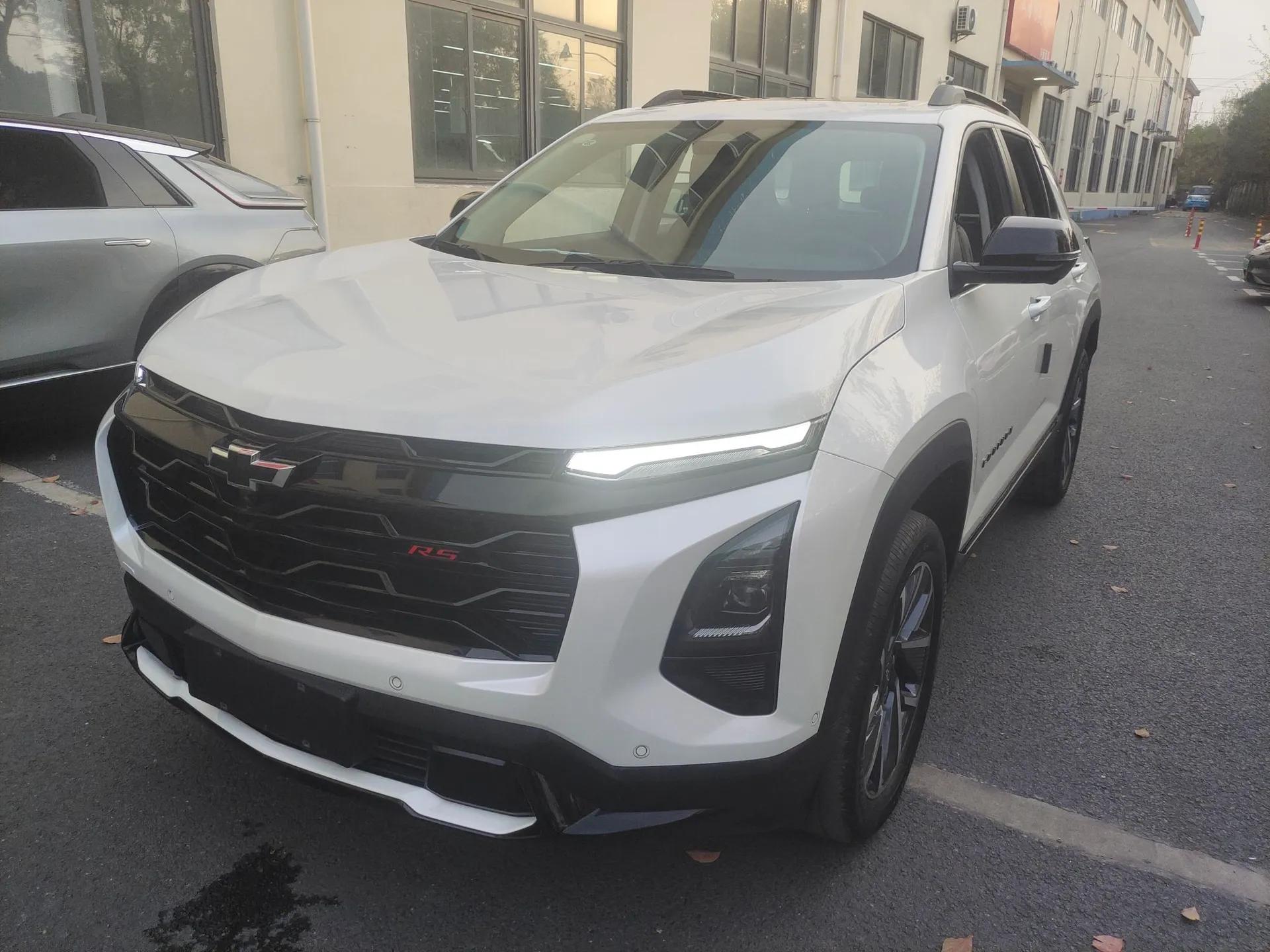 Chevrolet Equinox Plus 2024 102km RS Ultimate Edition — миниатюра 1