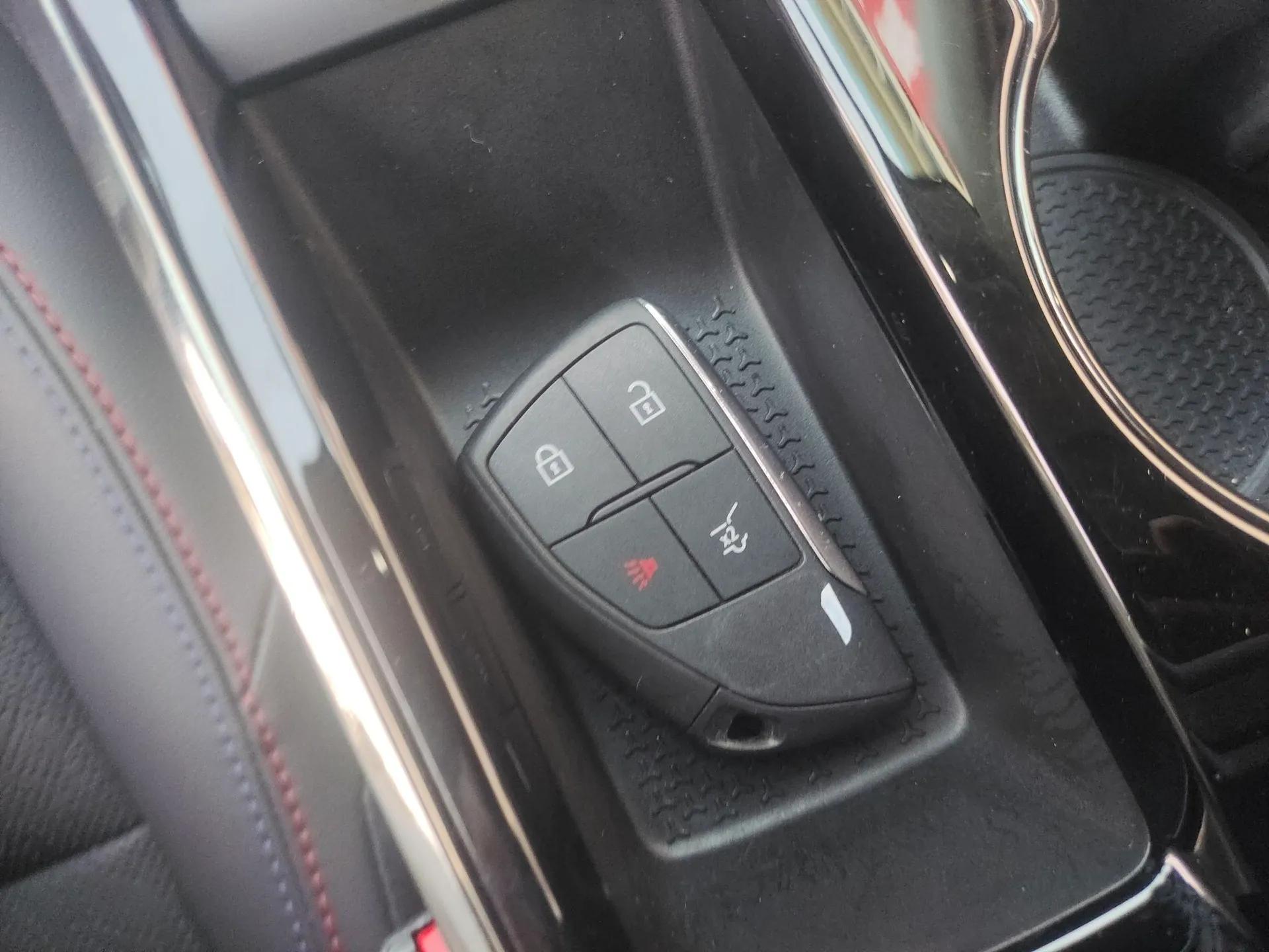 Chevrolet Equinox Plus 2024 102km RS Ultimate Edition — миниатюра 12