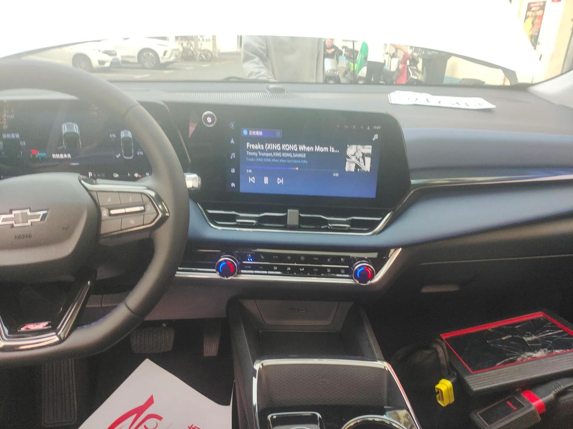 Chevrolet Equinox Plus 2024 102km RS Ultimate Edition — миниатюра 16