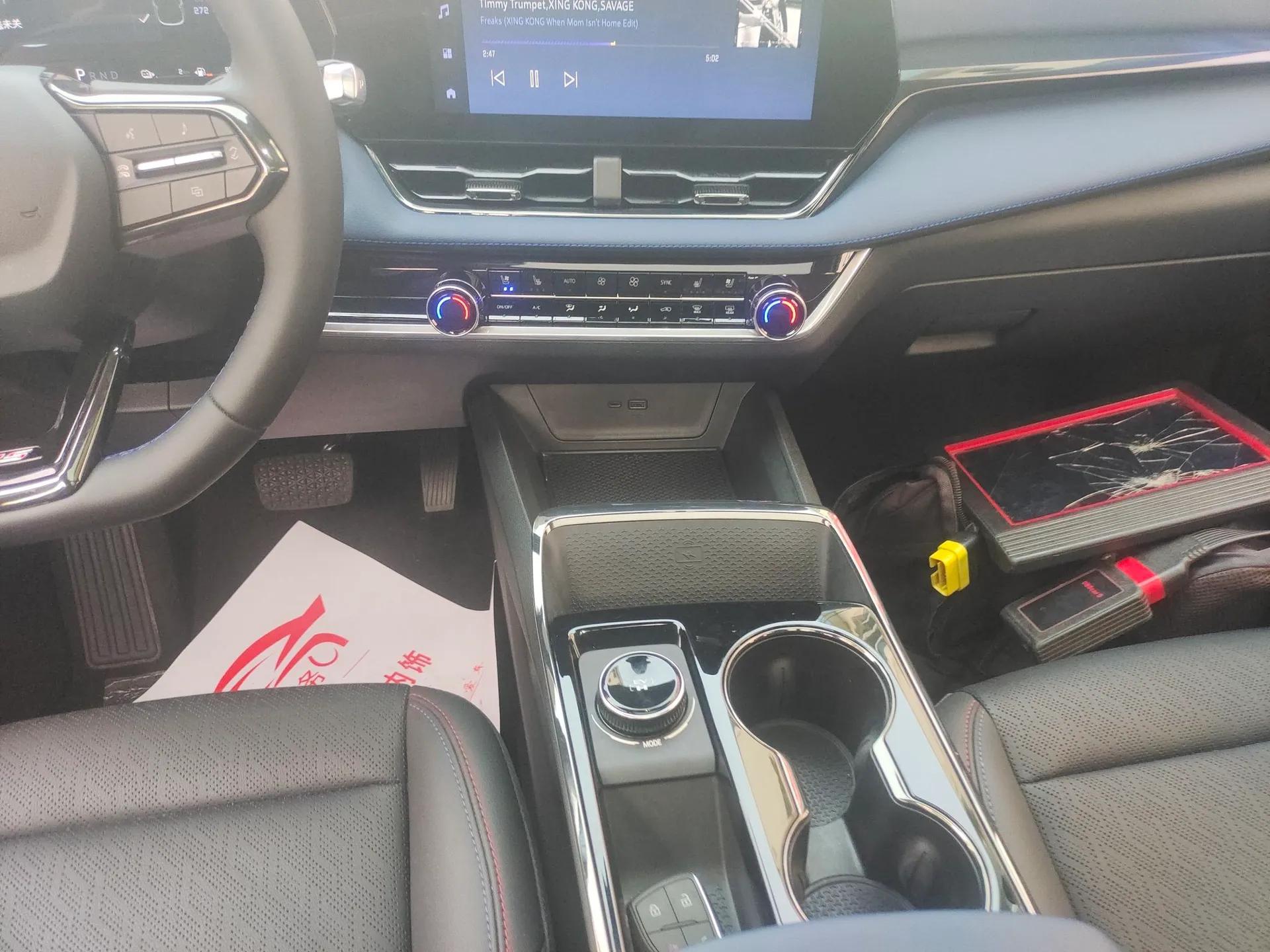 Chevrolet Equinox Plus 2024 102km RS Ultimate Edition — миниатюра 17