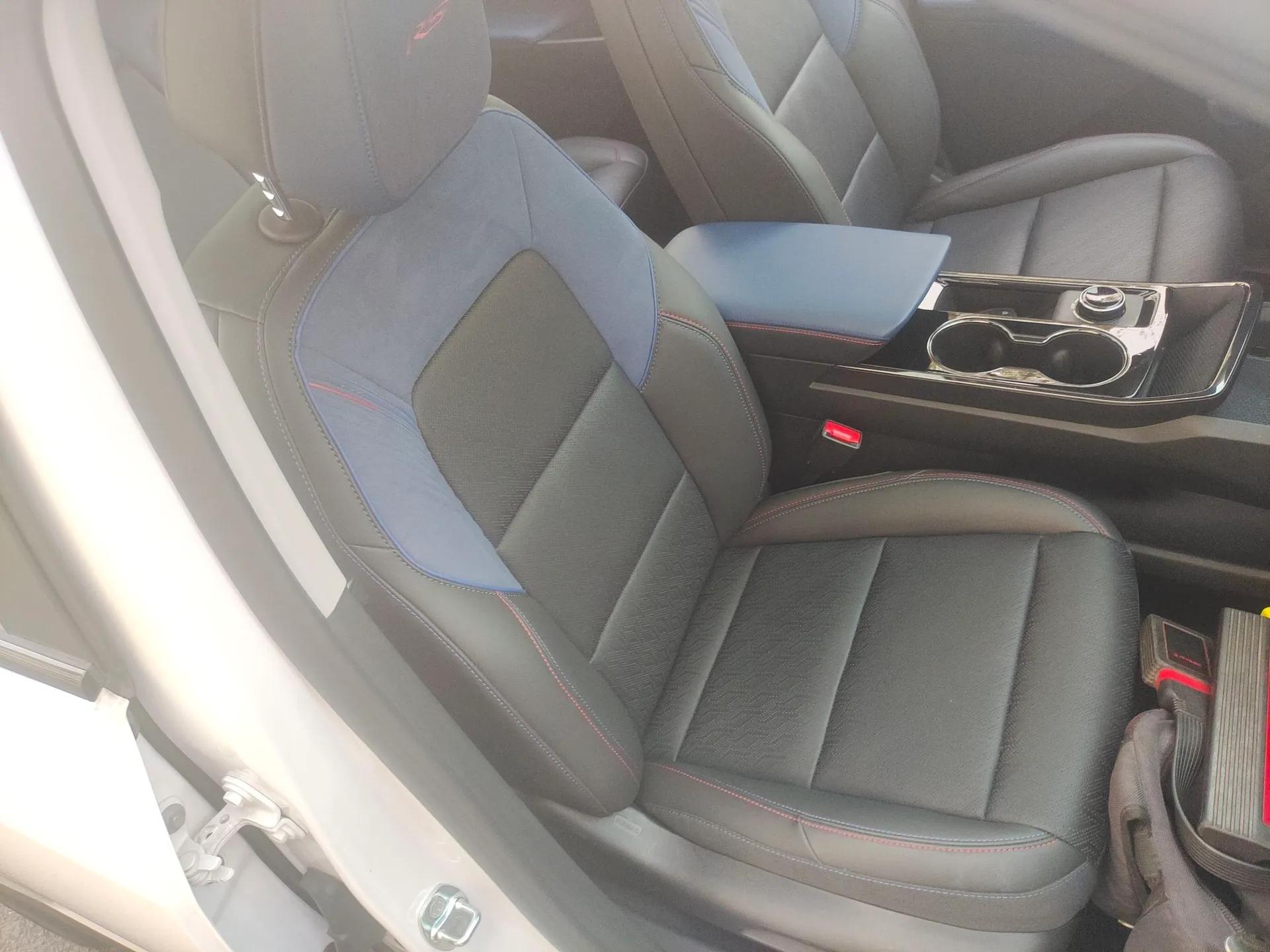 Chevrolet Equinox Plus 2024 102km RS Ultimate Edition — миниатюра 23