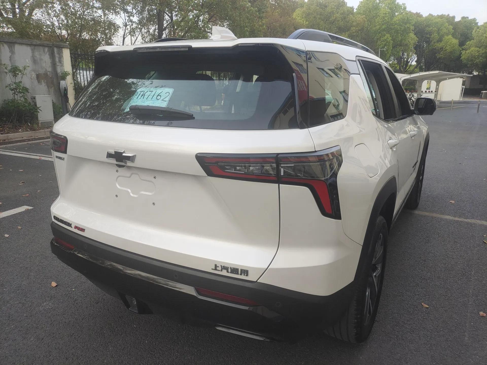 Chevrolet Equinox Plus 2024 102km RS Ultimate Edition — миниатюра 6